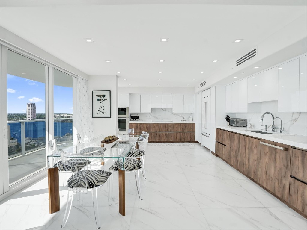 350 S Ocean Boulevard Ph-A