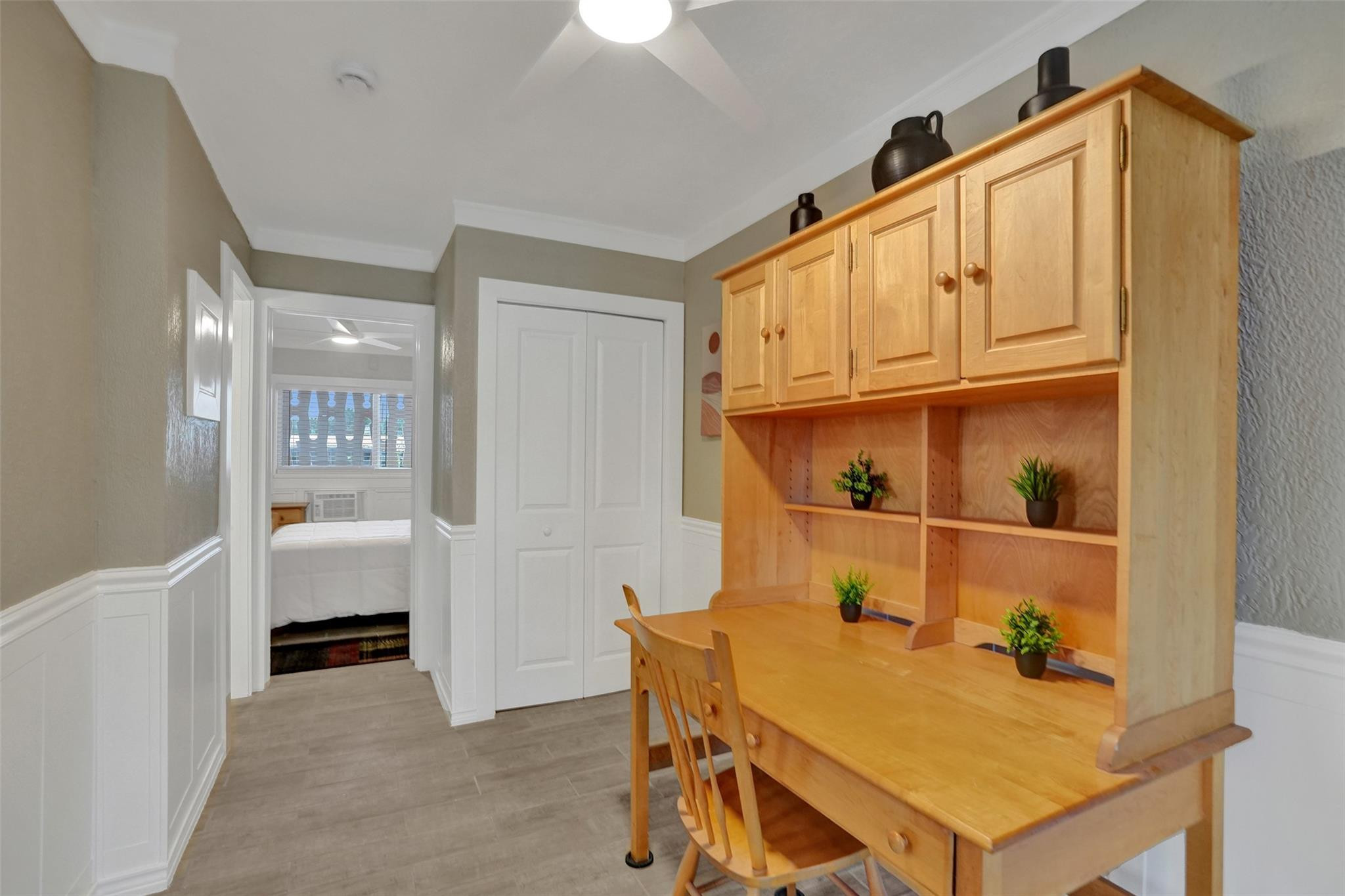 301 E Mcnab Road 115