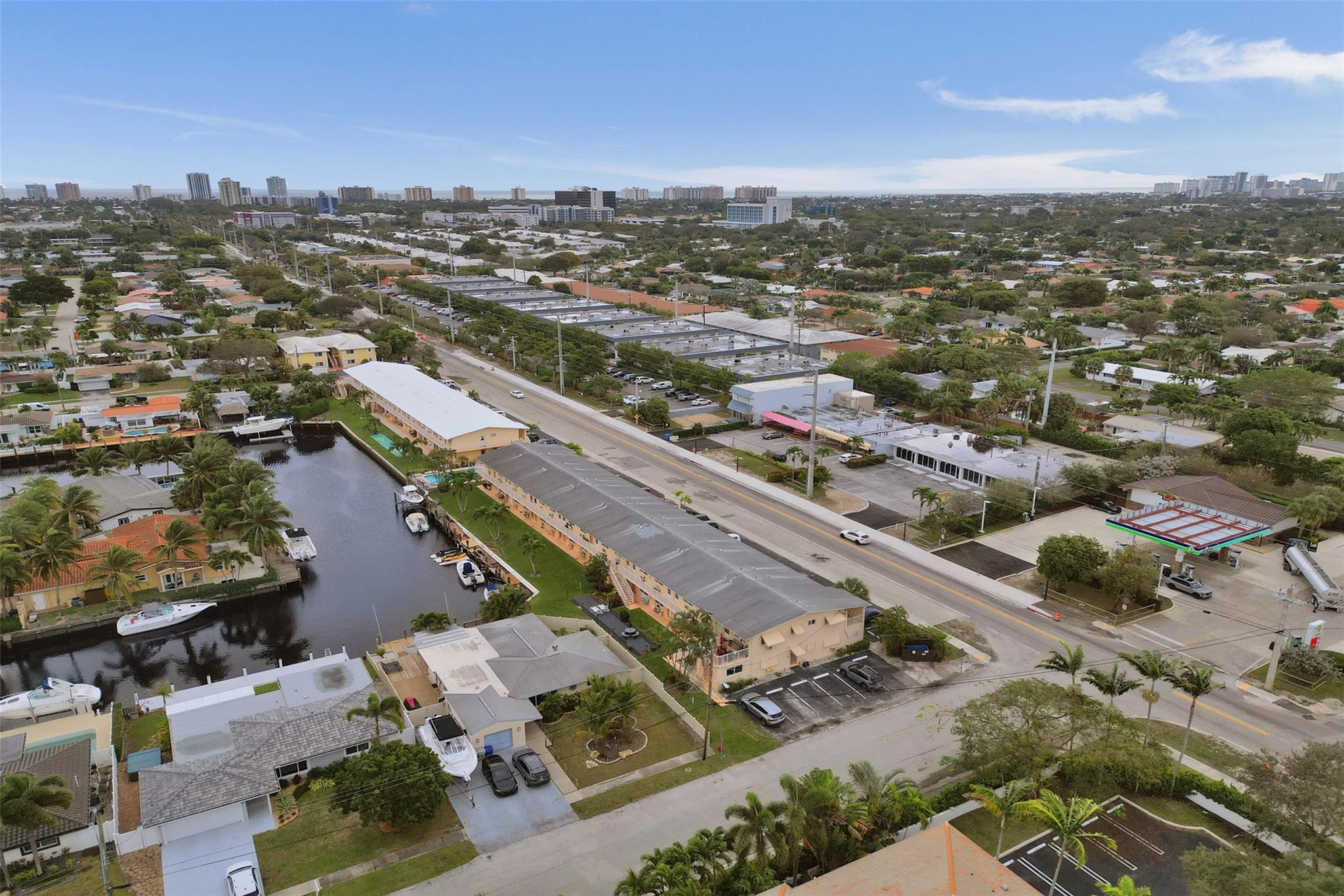 301 E Mcnab Road 115