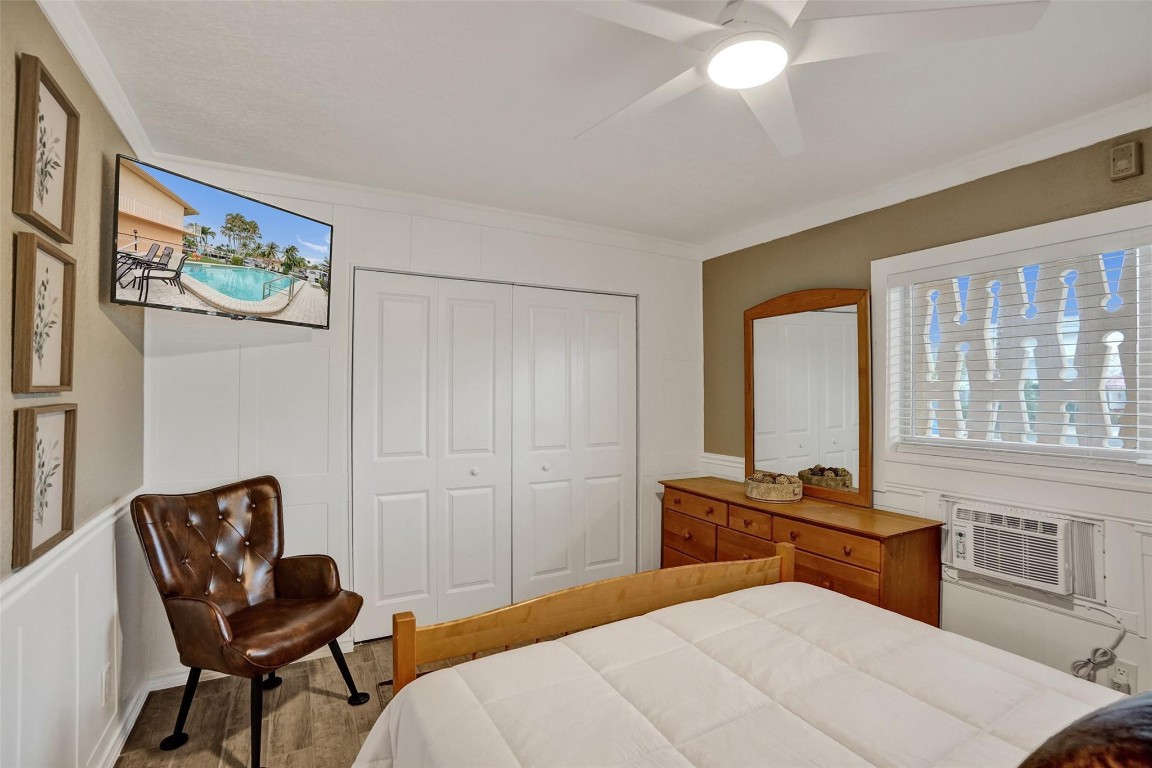 301 E Mcnab Road 115