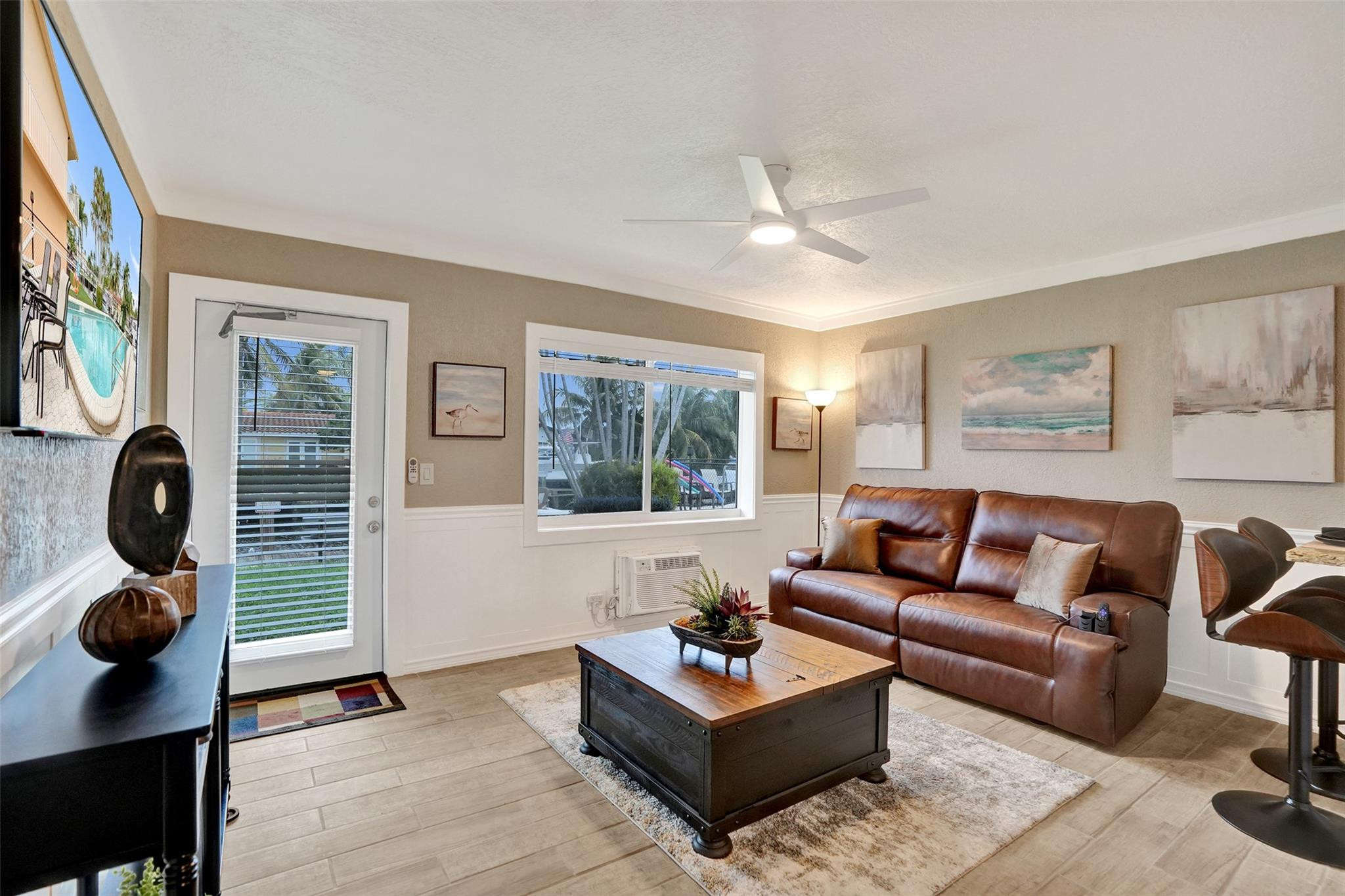 301 E Mcnab Road 115