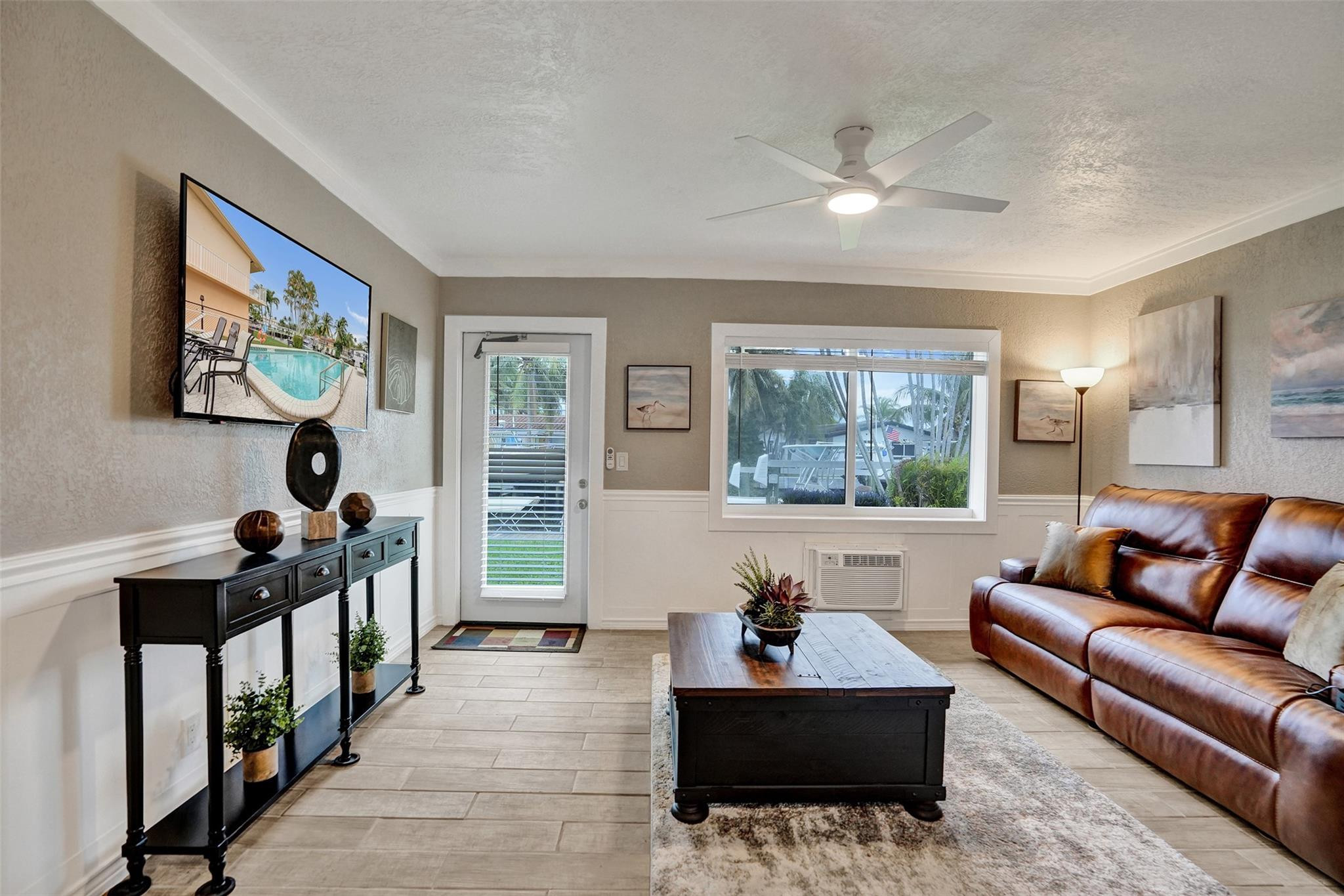 301 E Mcnab Road 115