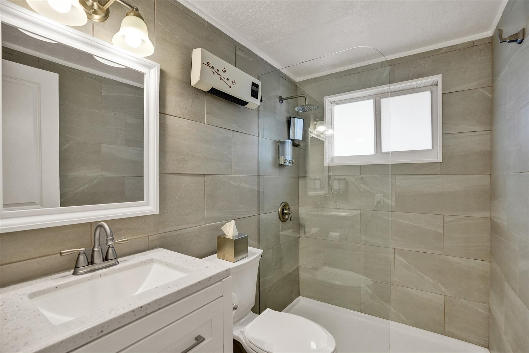 301 E Mcnab Road 115