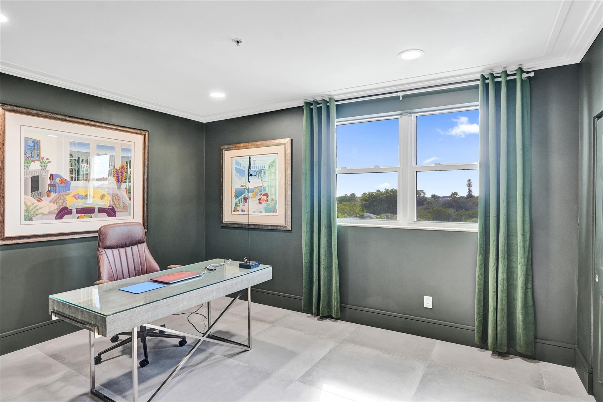 2706 NE 8th Avenue 2706