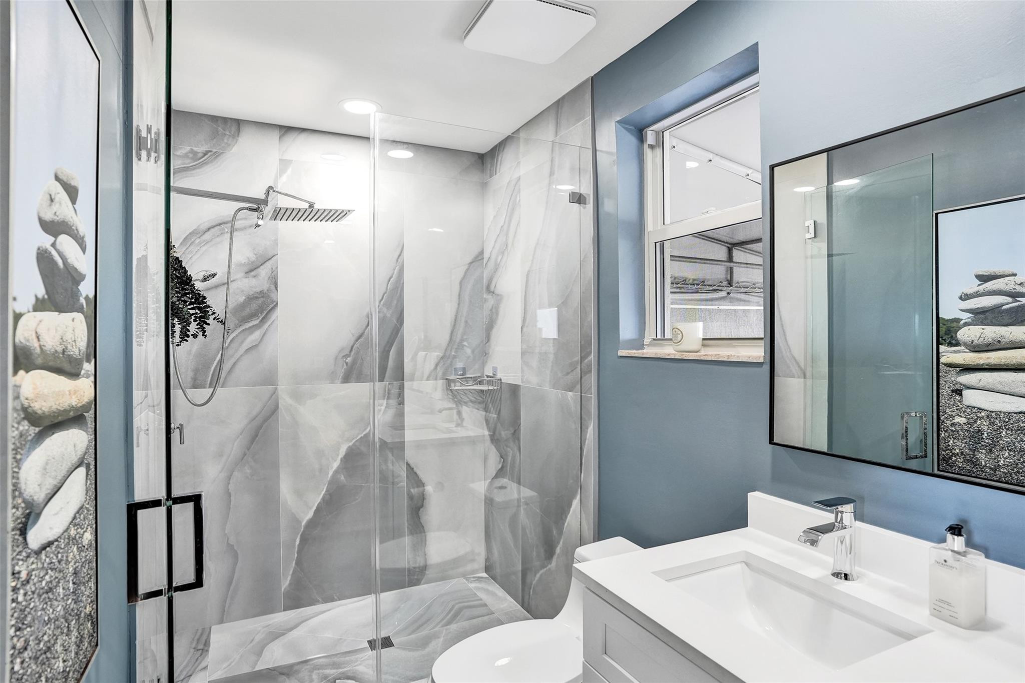 2706 NE 8th Avenue 2706