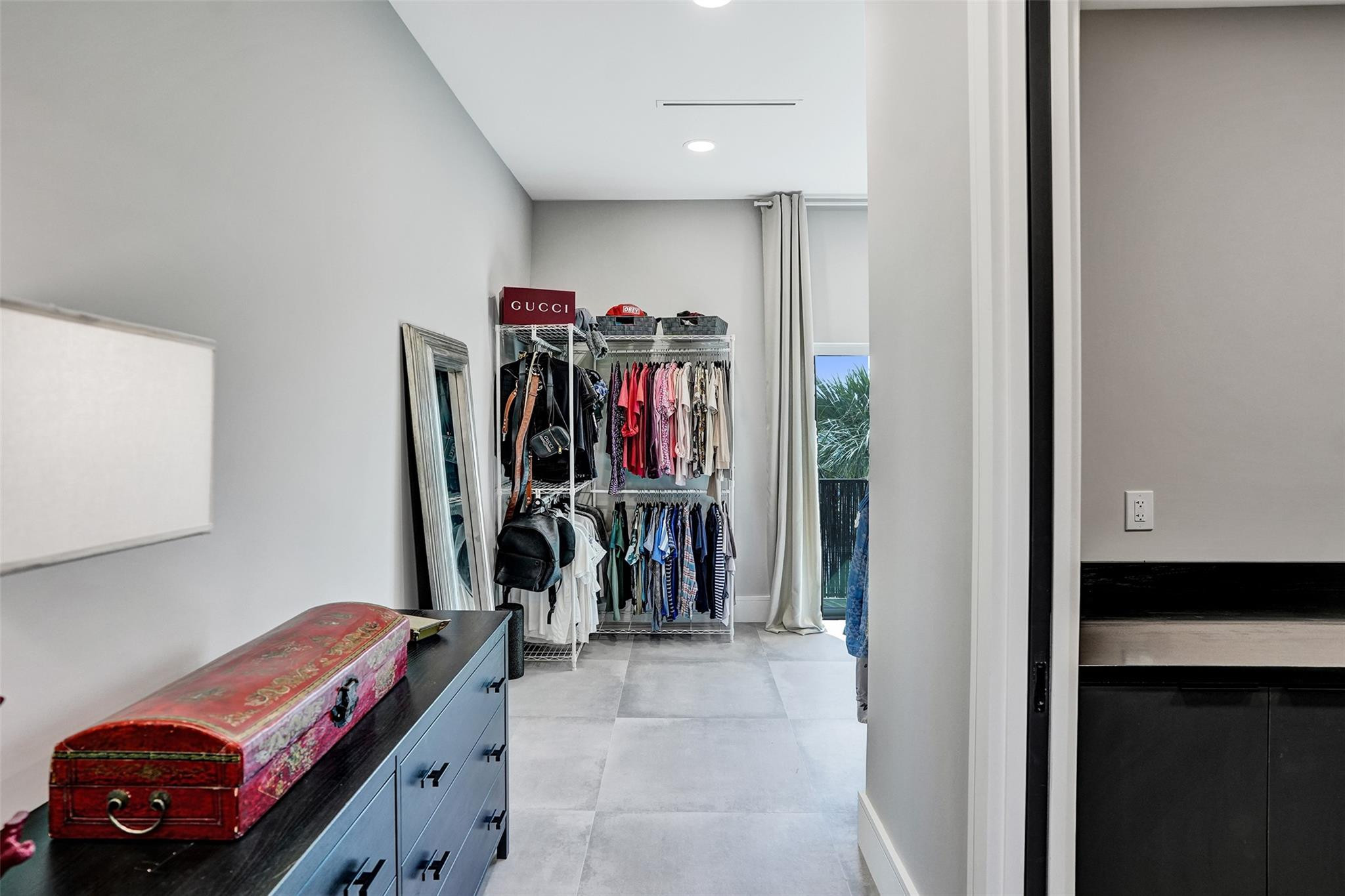 2706 NE 8th Avenue 2706