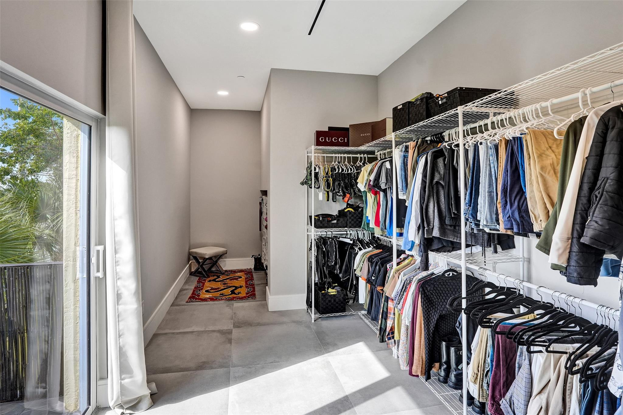 2706 NE 8th Avenue 2706