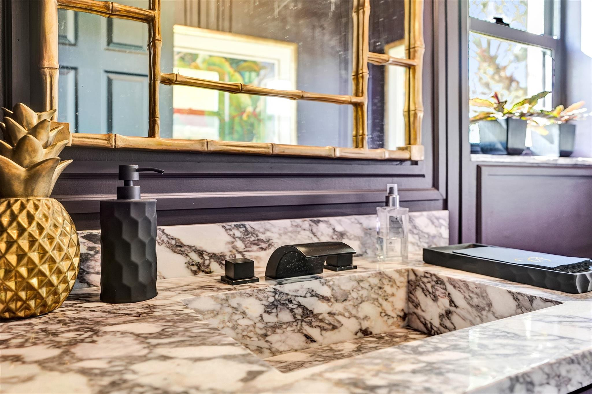 2706 NE 8th Avenue 2706