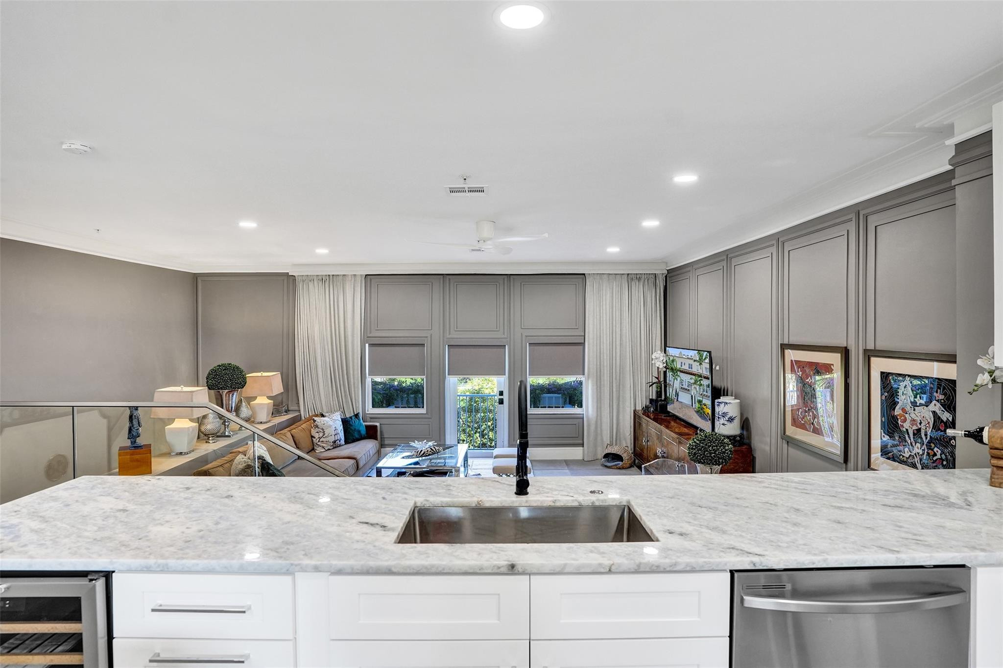 2706 NE 8th Avenue 2706