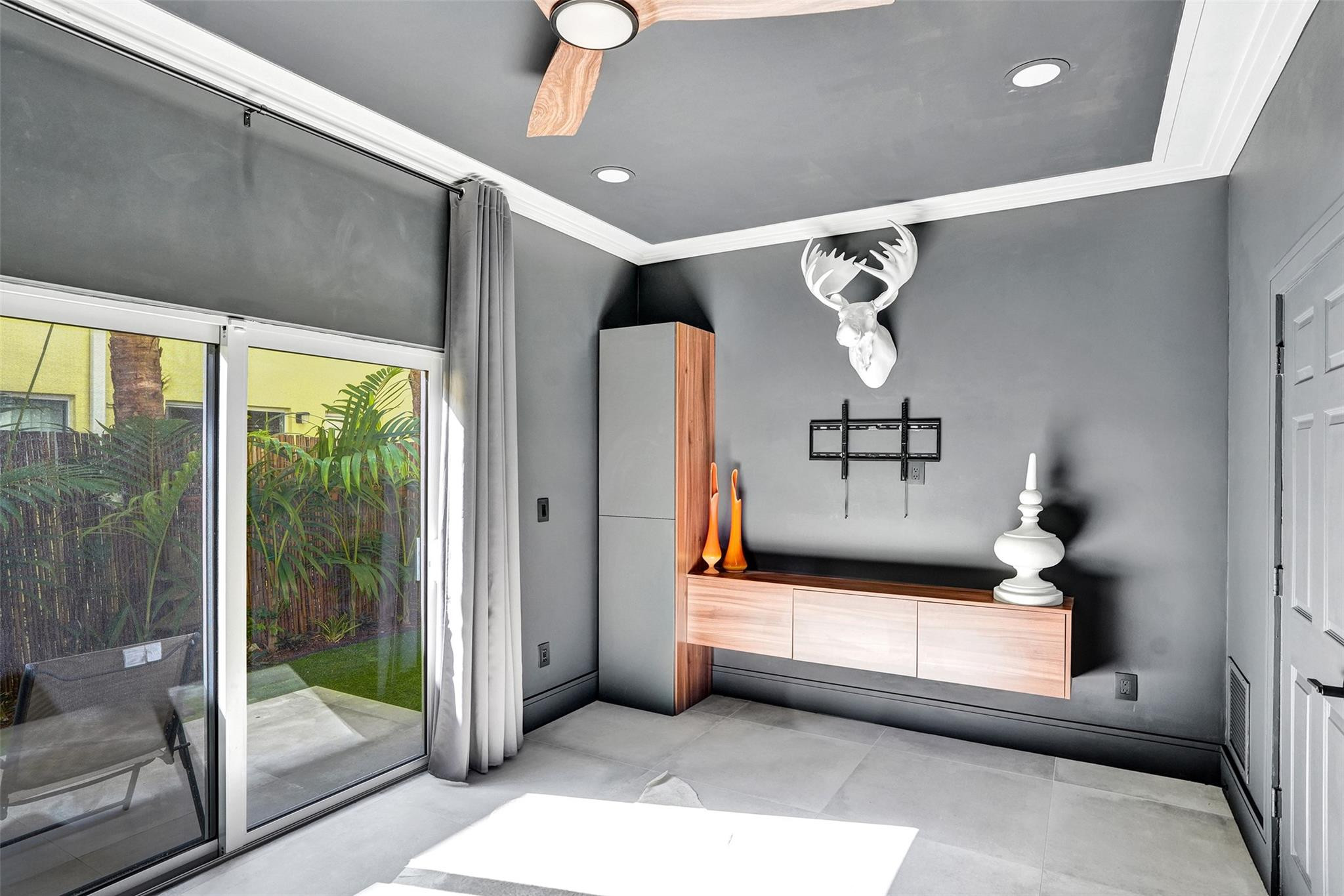 2706 NE 8th Avenue 2706