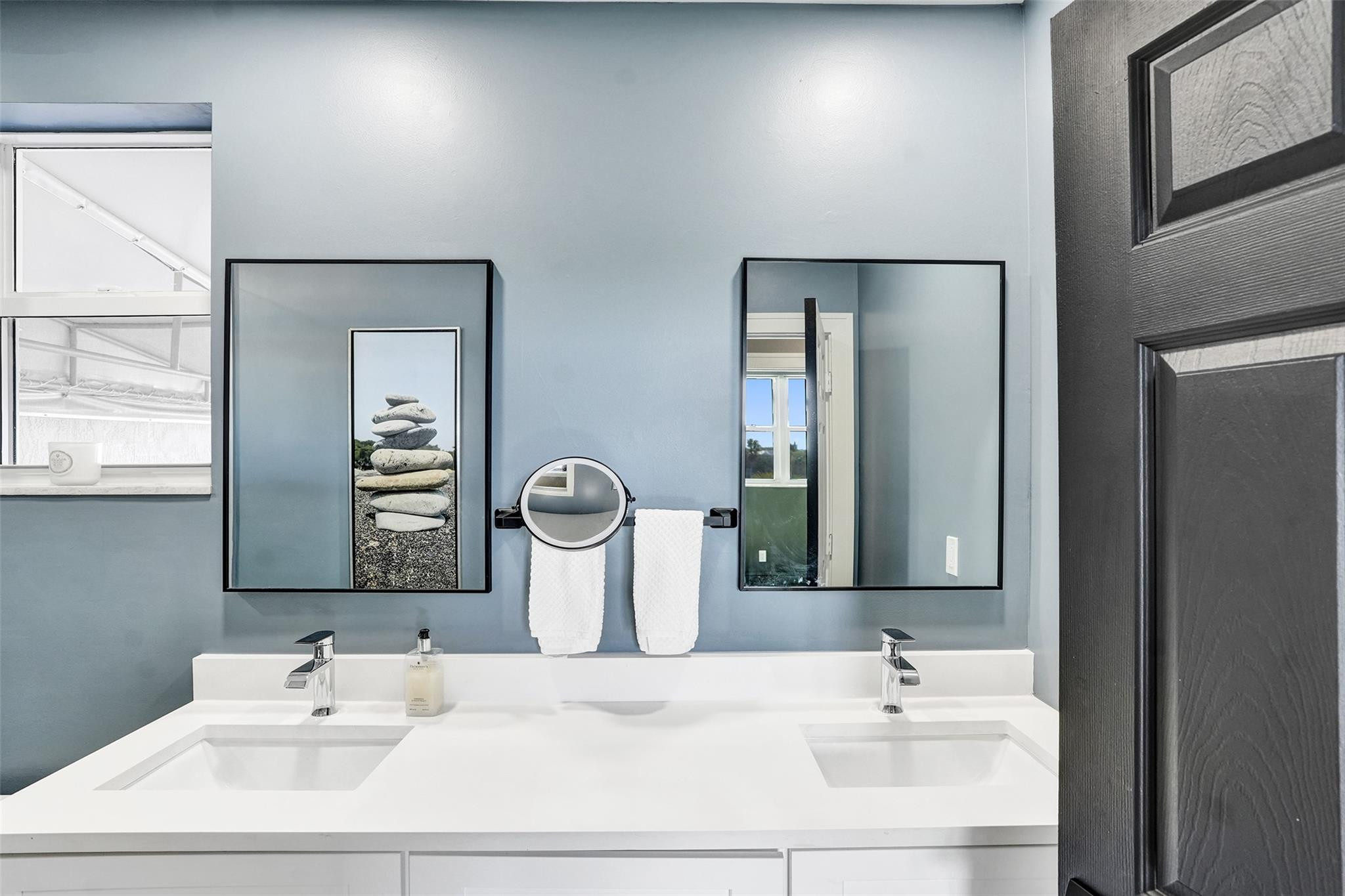 2706 NE 8th Avenue 2706