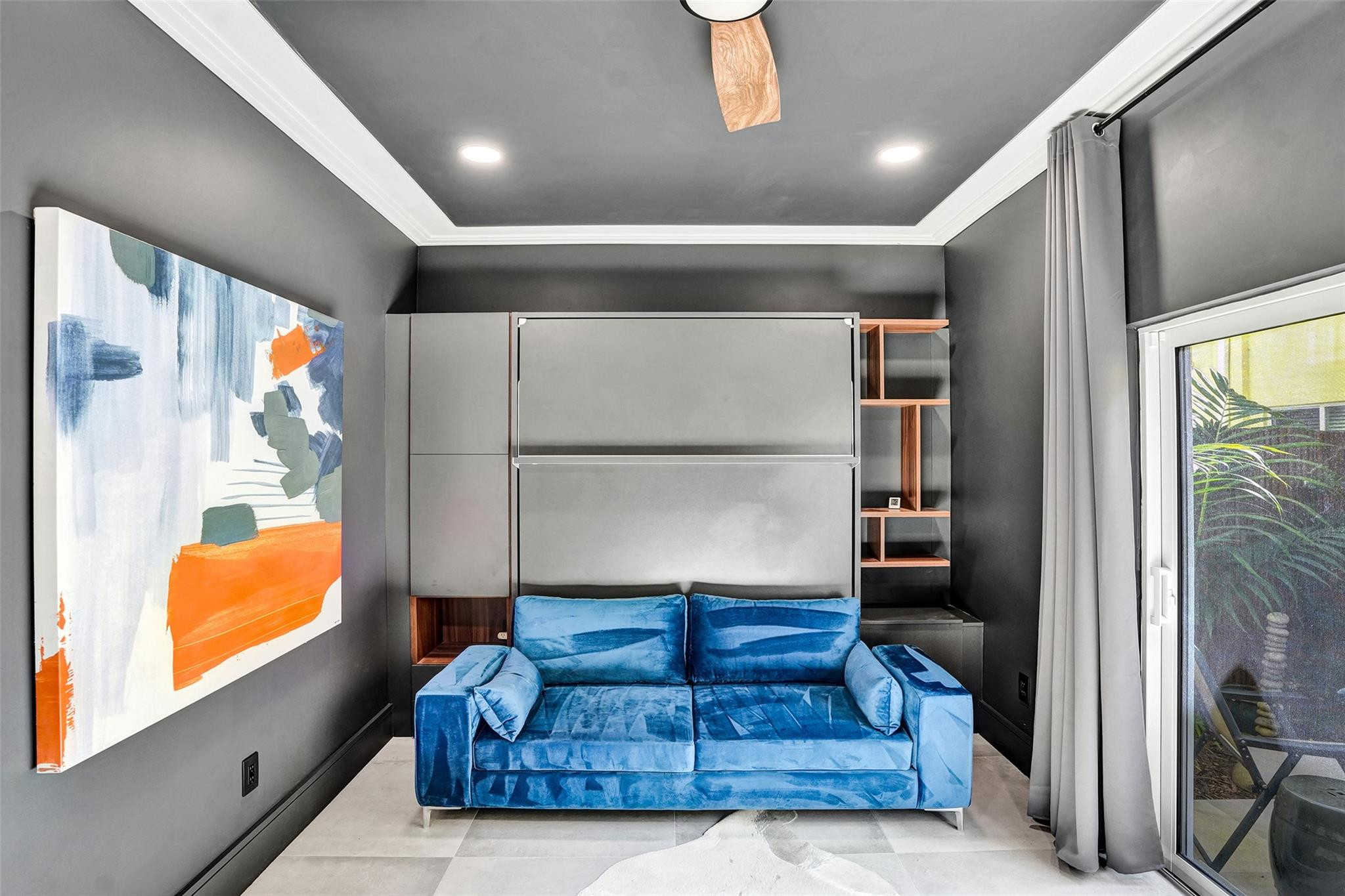 2706 NE 8th Avenue 2706