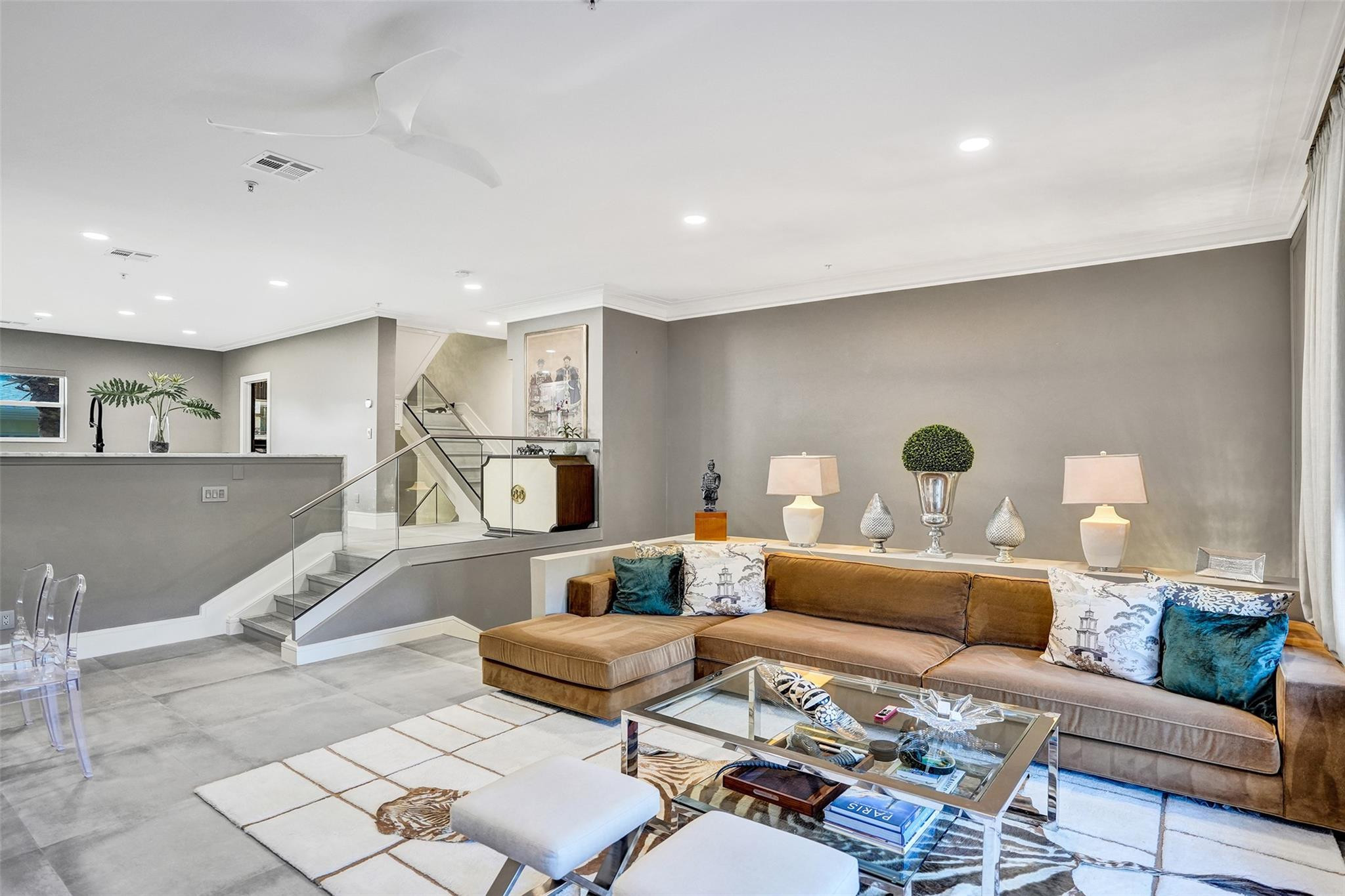 2706 NE 8th Avenue 2706