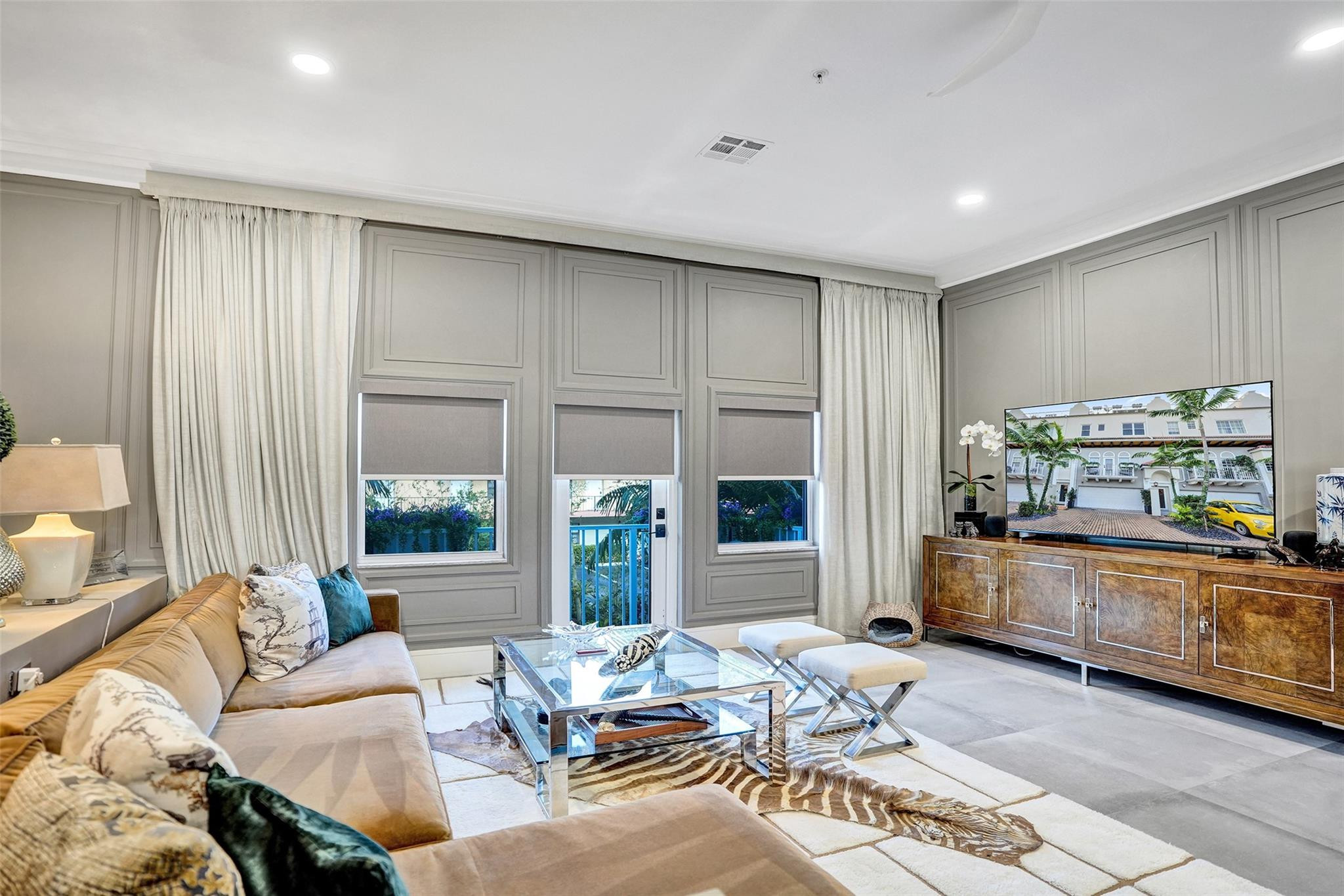 2706 NE 8th Avenue 2706