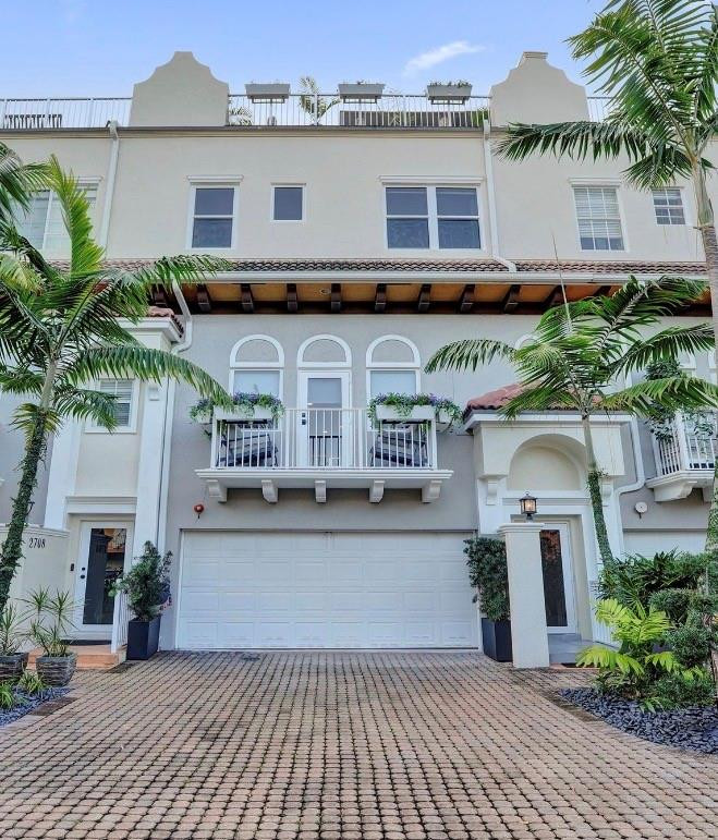 2706 NE 8th Avenue 2706