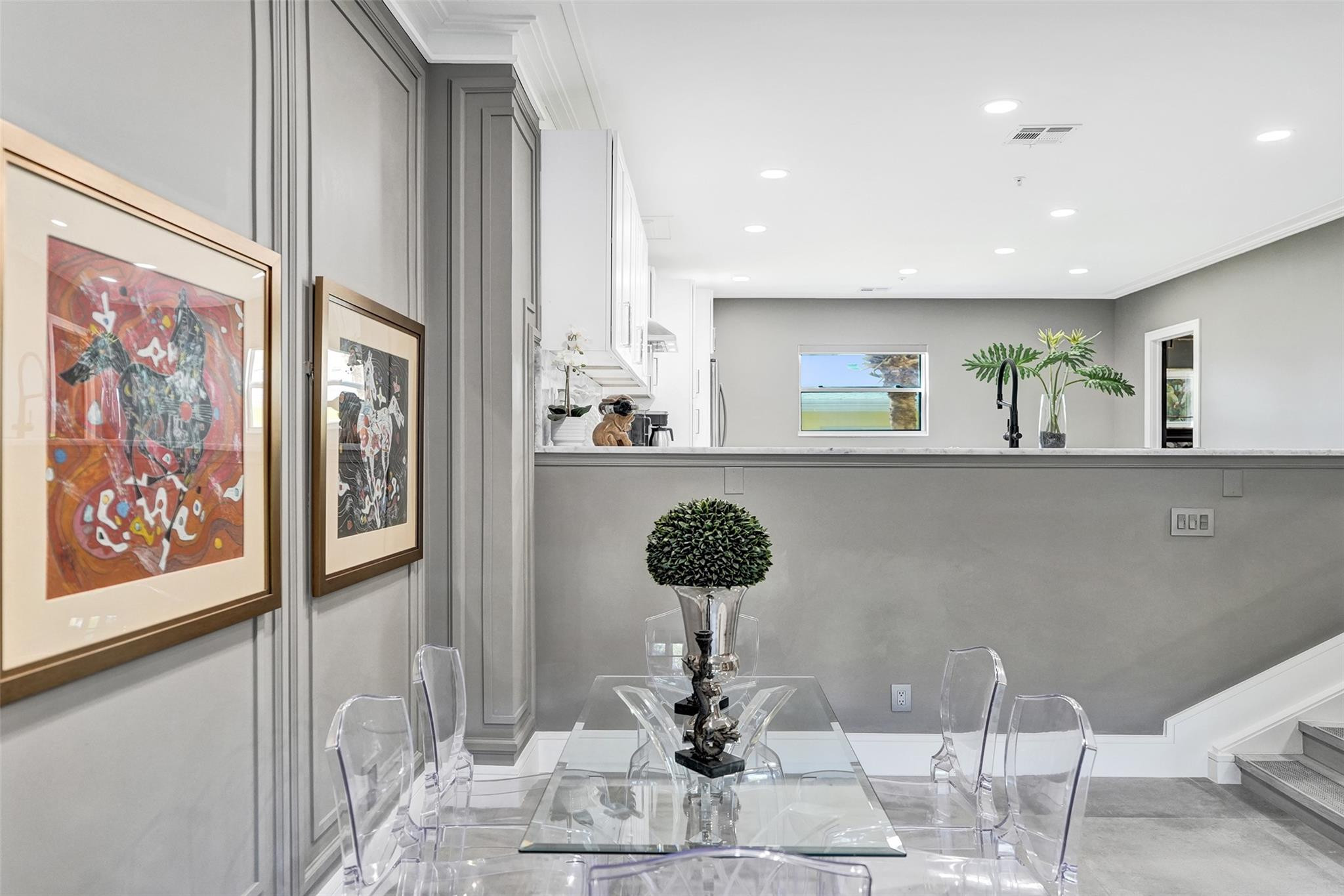 2706 NE 8th Avenue 2706