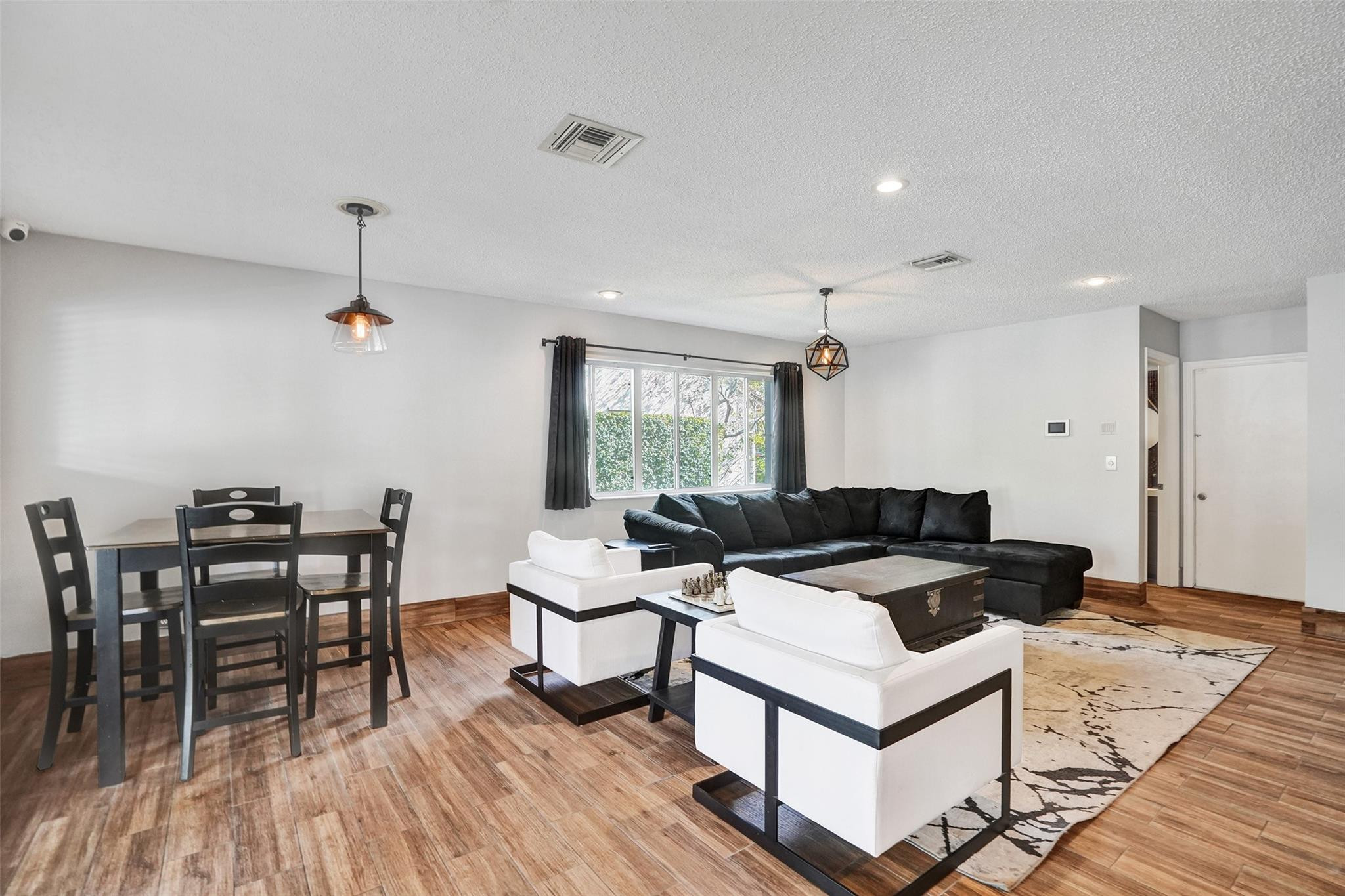 19321 NW 10th Street