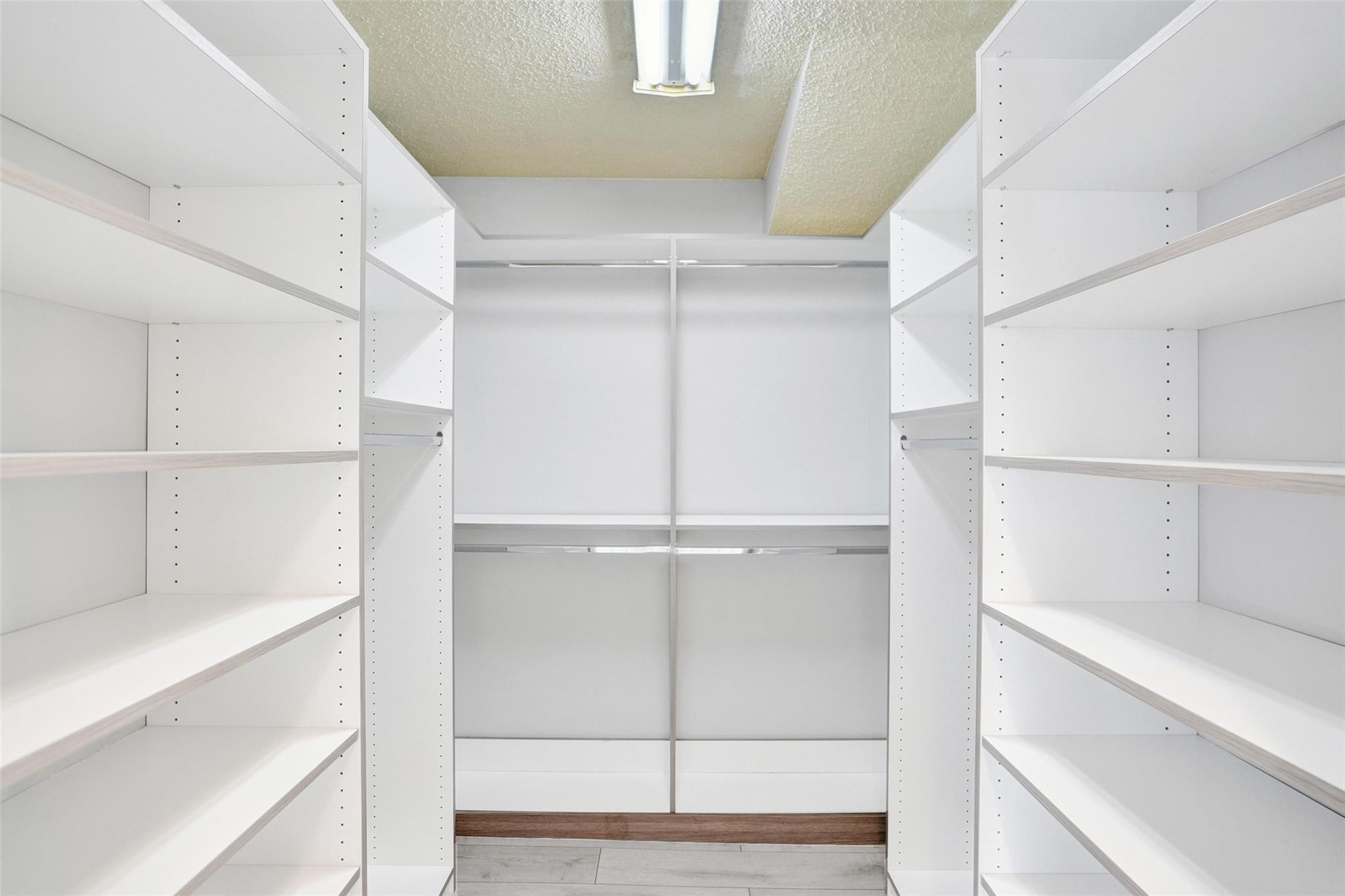 19321 NW 10th Street