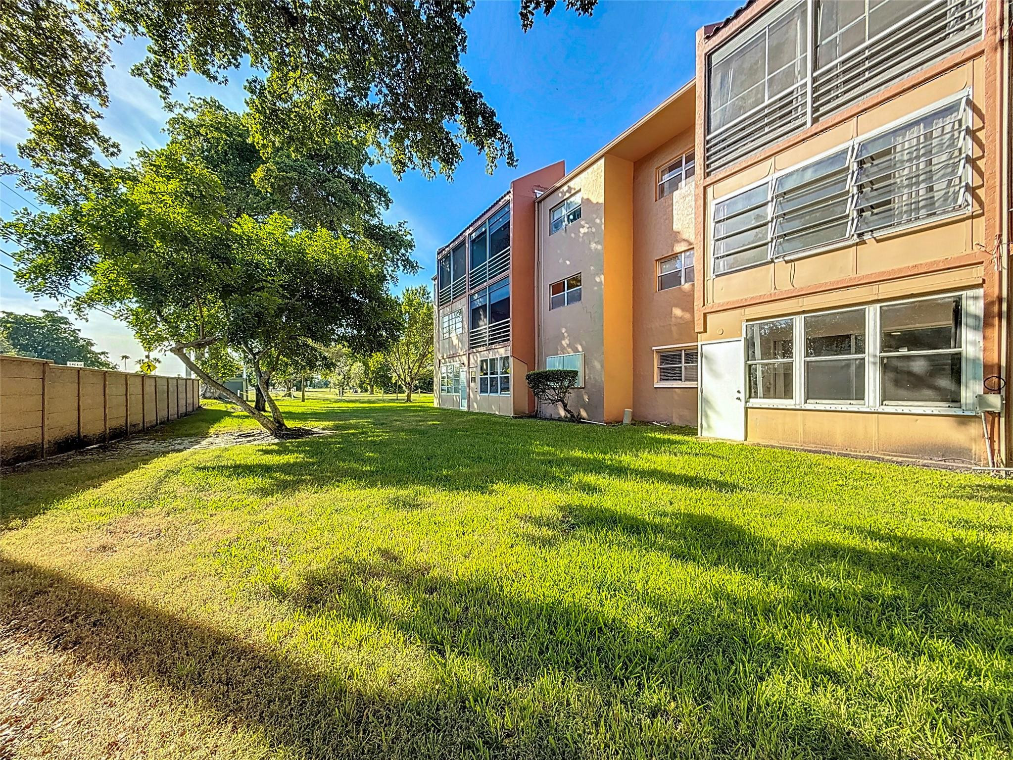 8818 W Mcnab Road 103