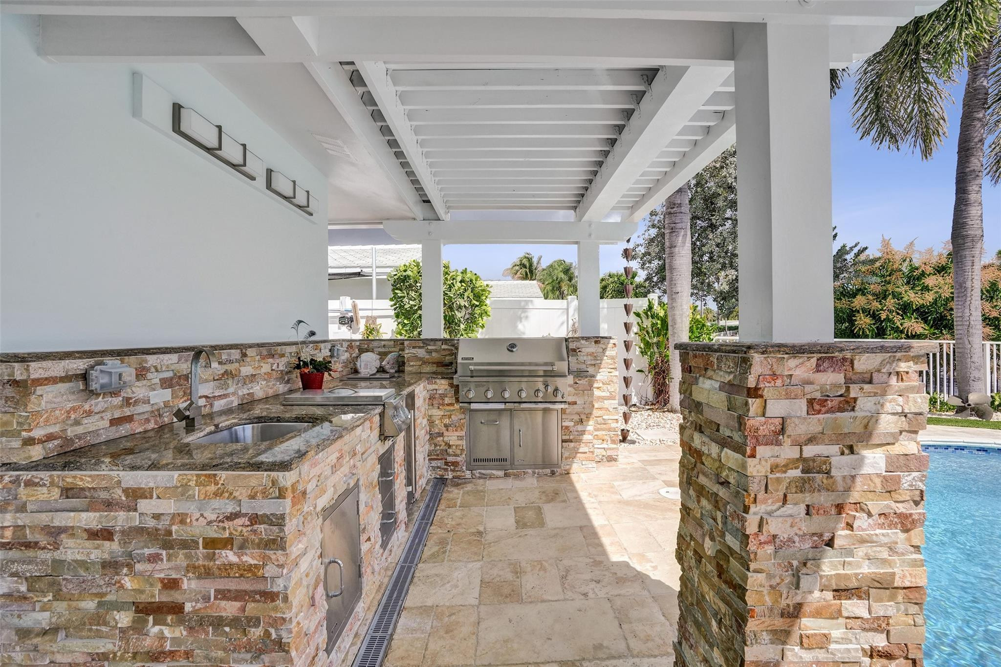 400 SE 5th Terrace