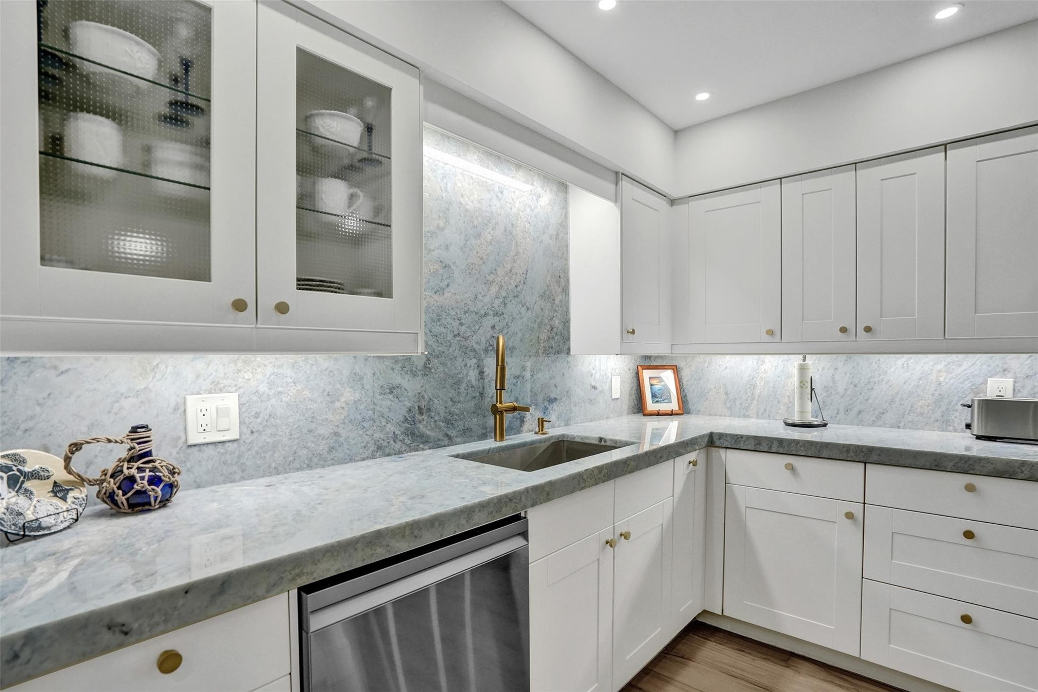 400 SE 5th Terrace