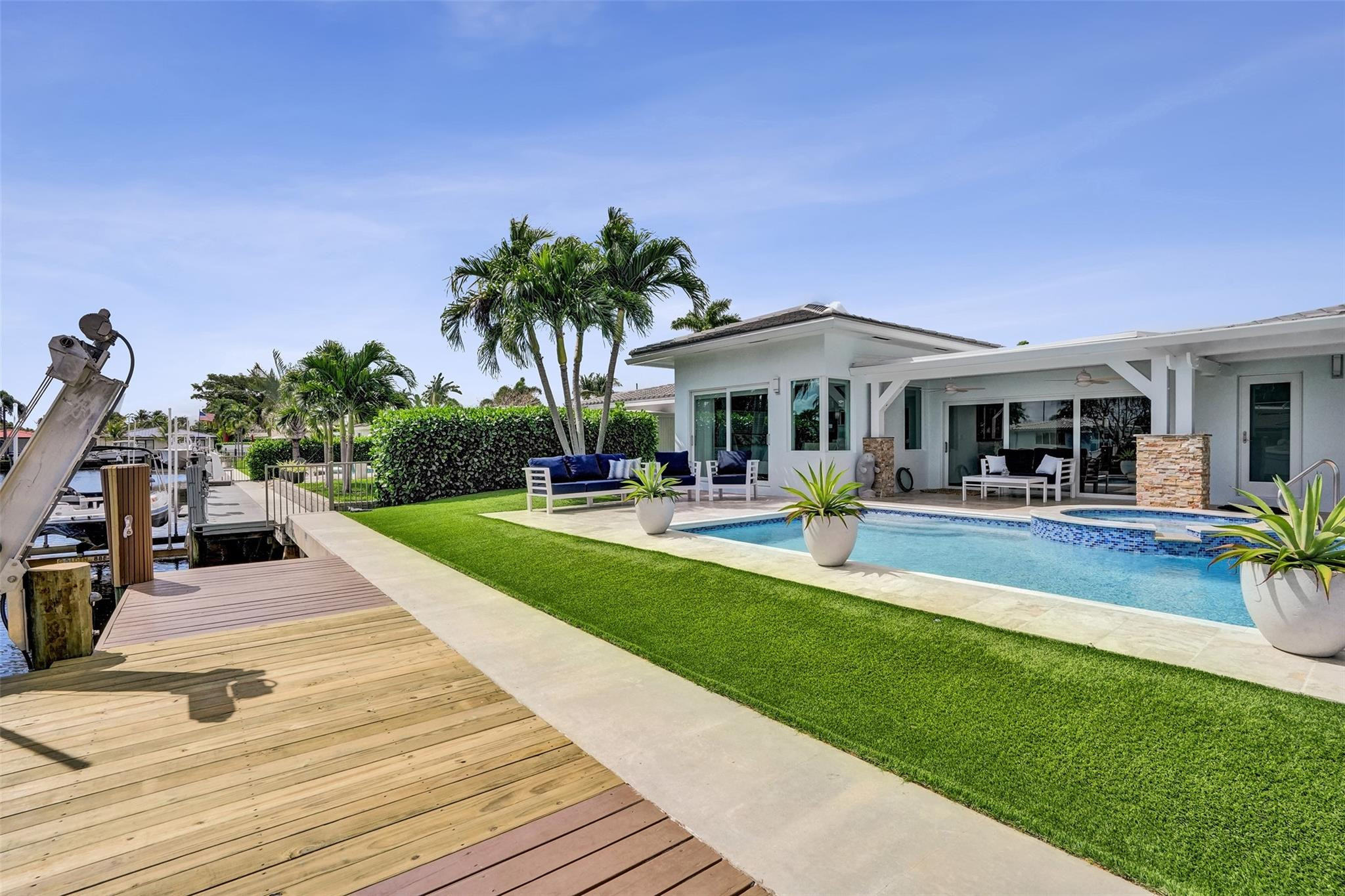 400 SE 5th Terrace