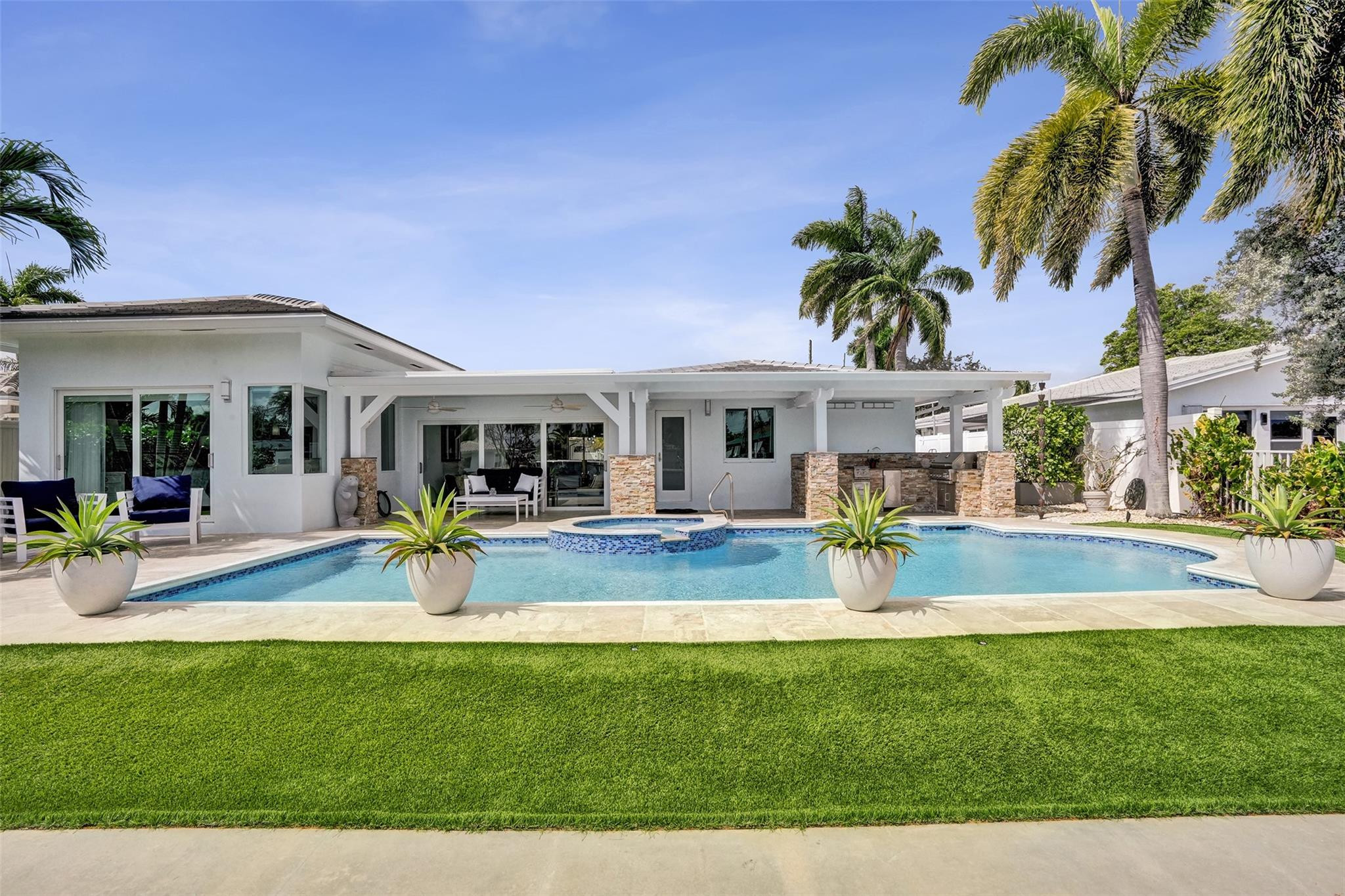 400 SE 5th Terrace