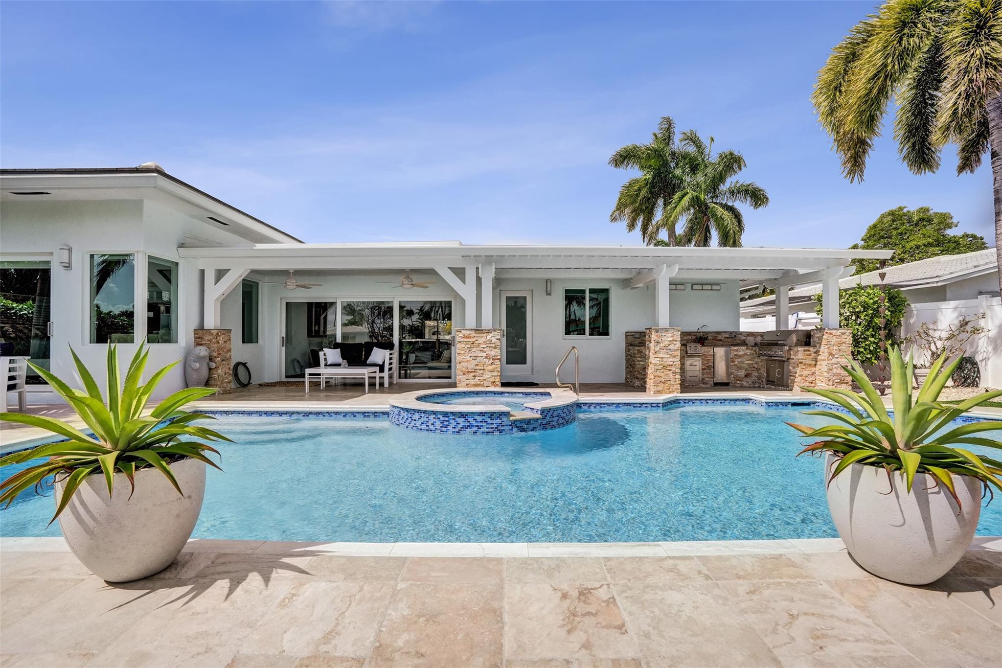 400 SE 5th Terrace