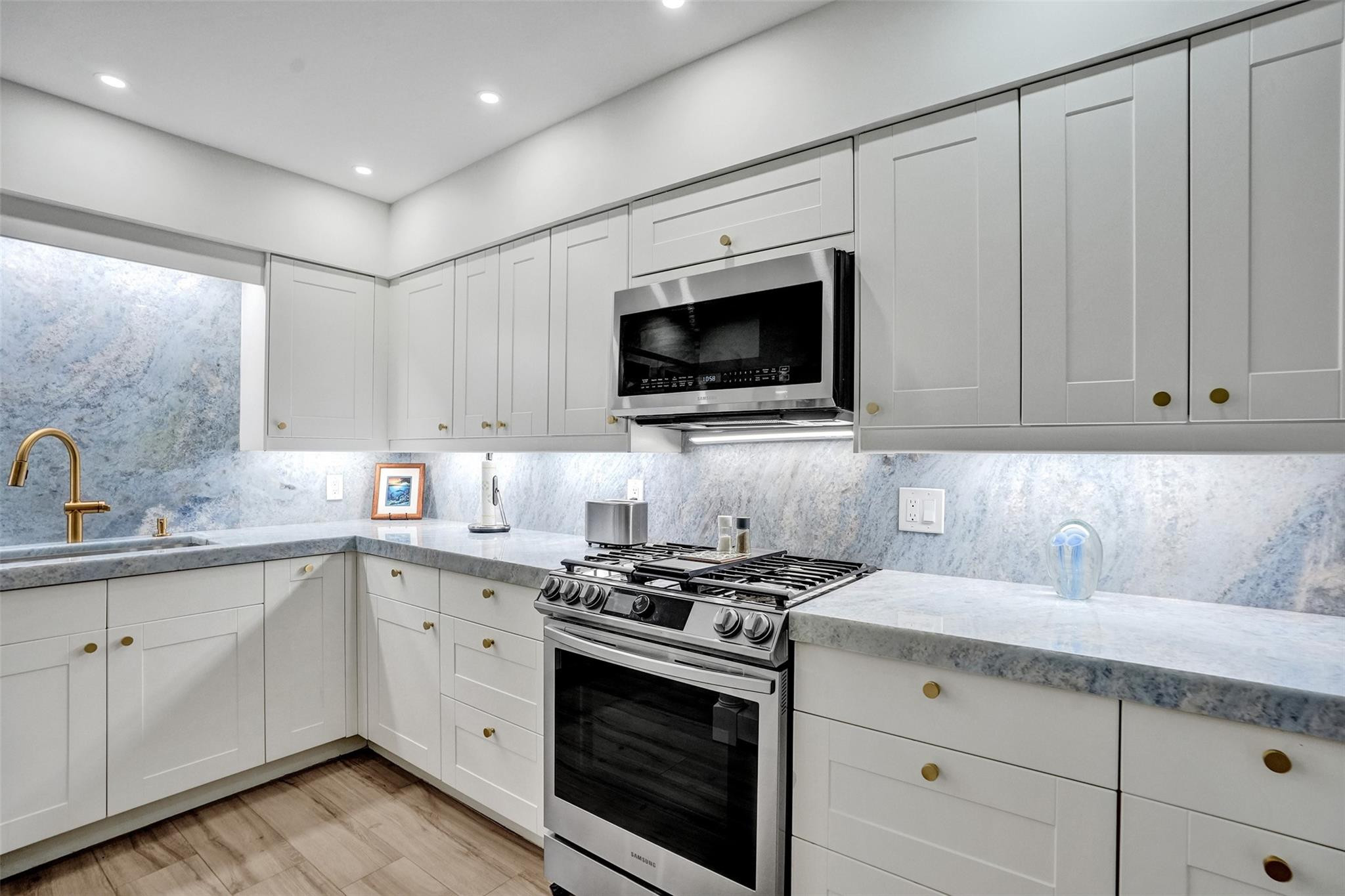 400 SE 5th Terrace
