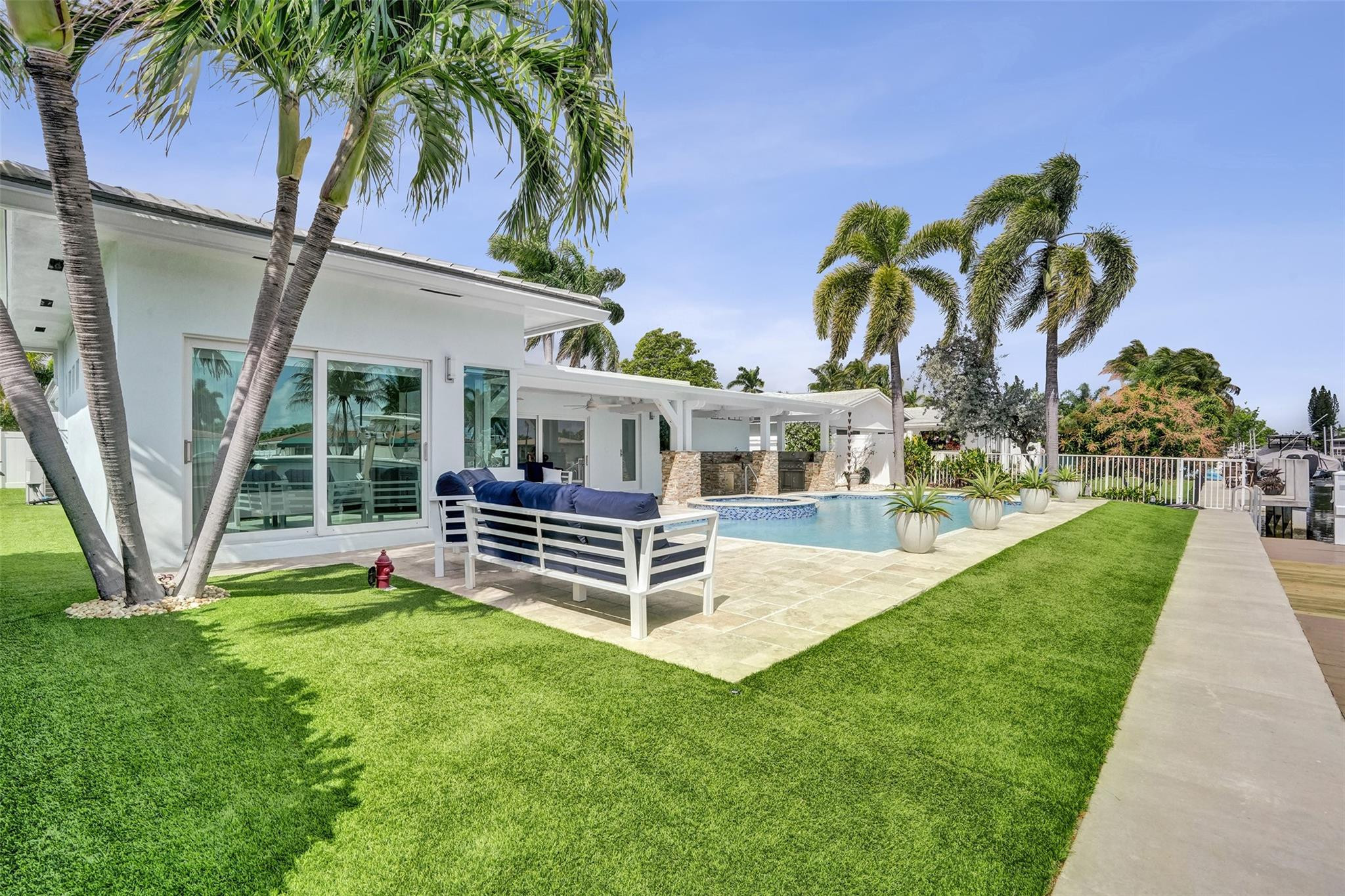 400 SE 5th Terrace