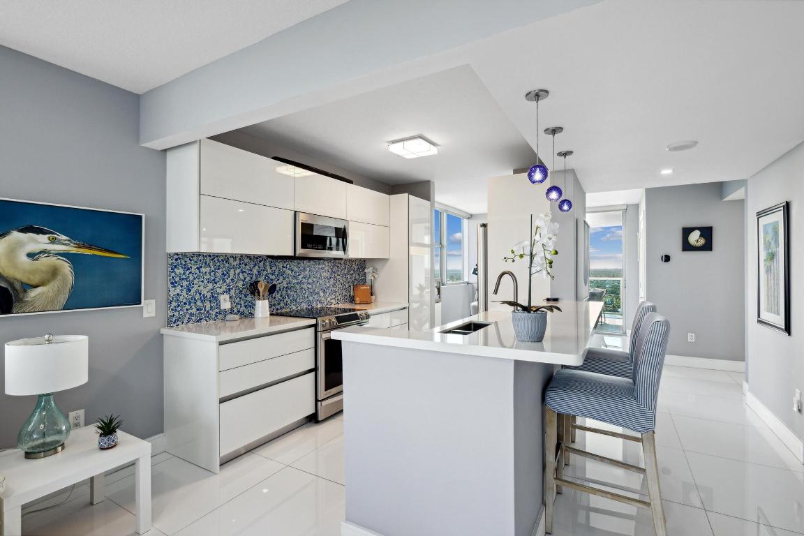 2641 N Flamingo Road 1708n