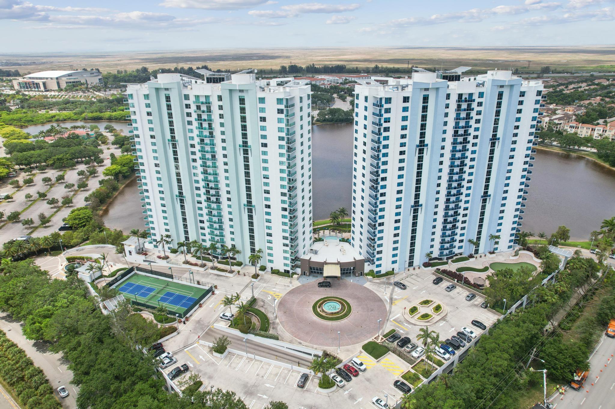 2641 N Flamingo Road 1708n