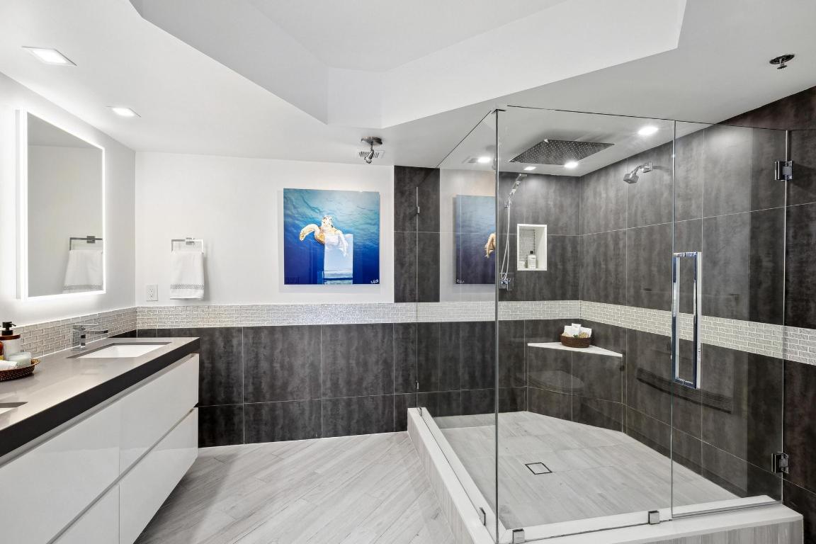 2641 N Flamingo Road 1708n