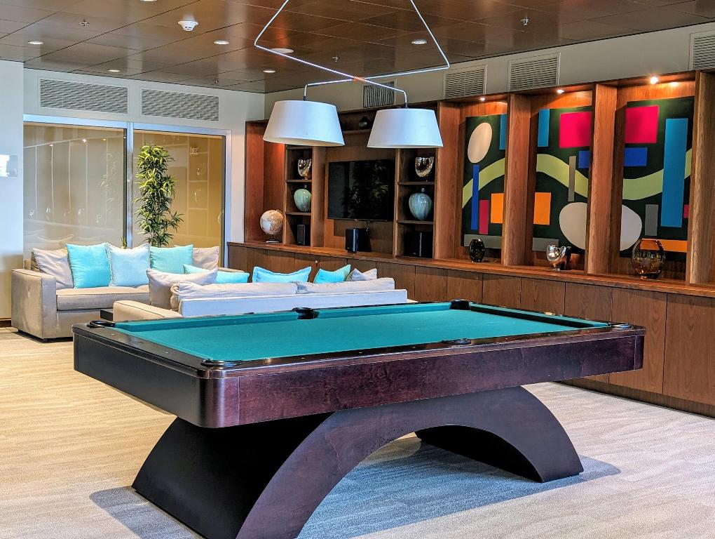 2641 N Flamingo Road 1708n