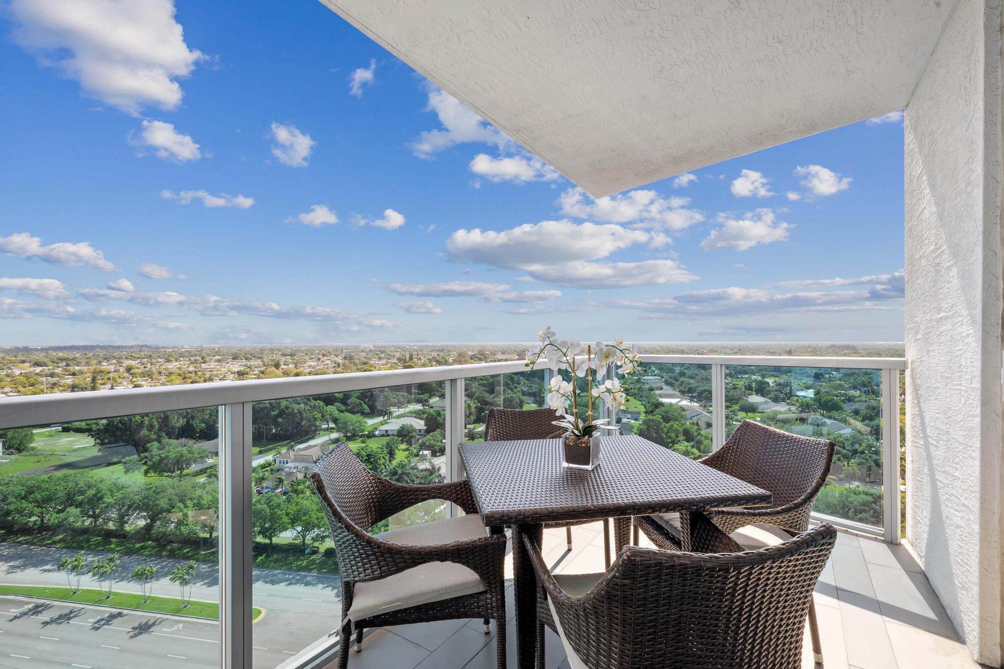 2641 N Flamingo Road 1708n