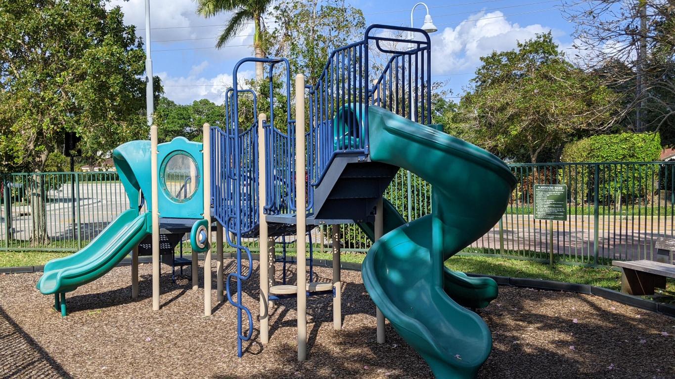 2641 N Flamingo Road 1708n