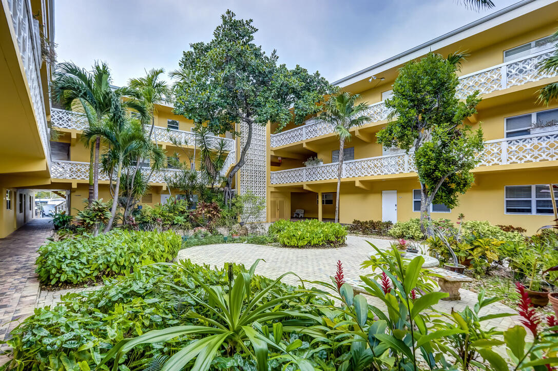 815 Middle River Drive 210