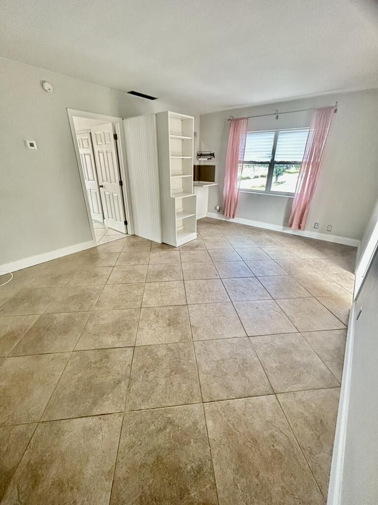 815 Middle River Drive 210