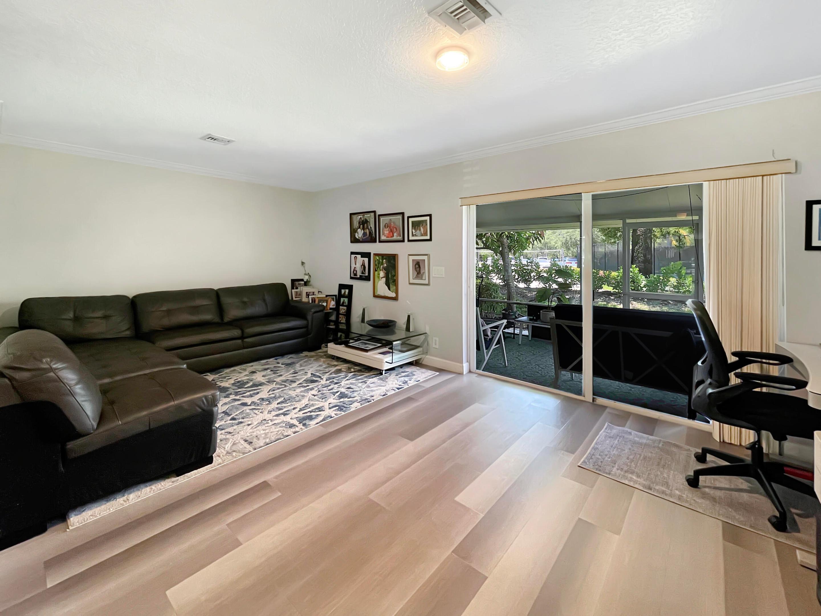1491 SW 48 Terrace