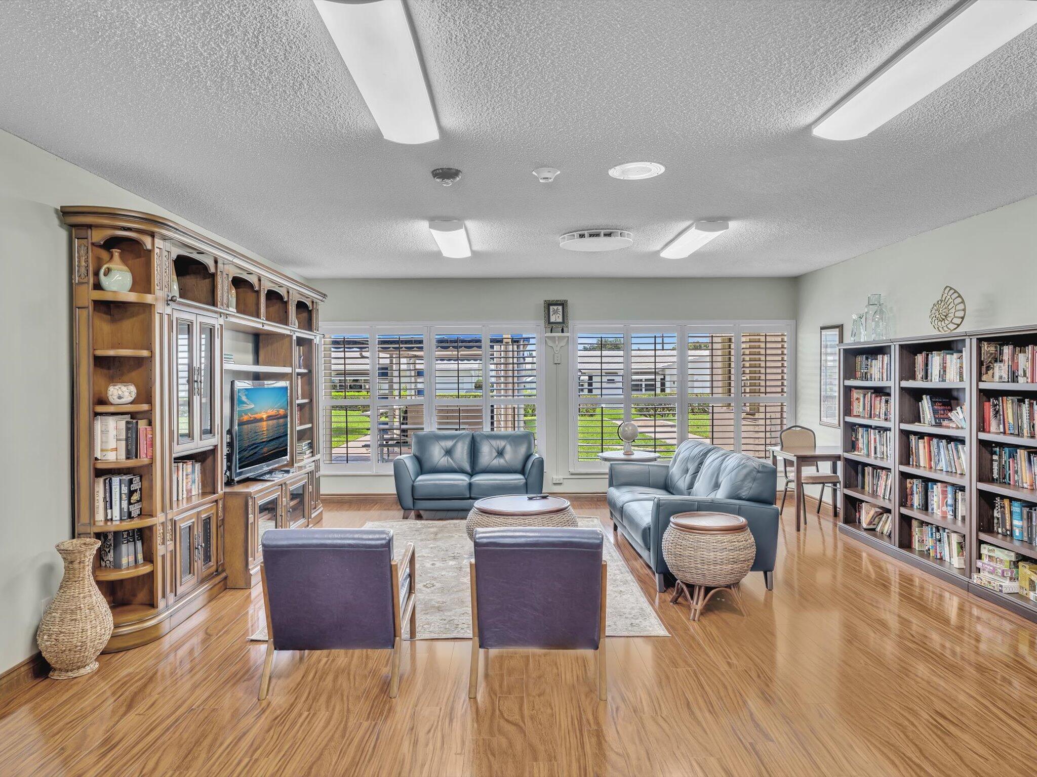 1009 SW 18th Street