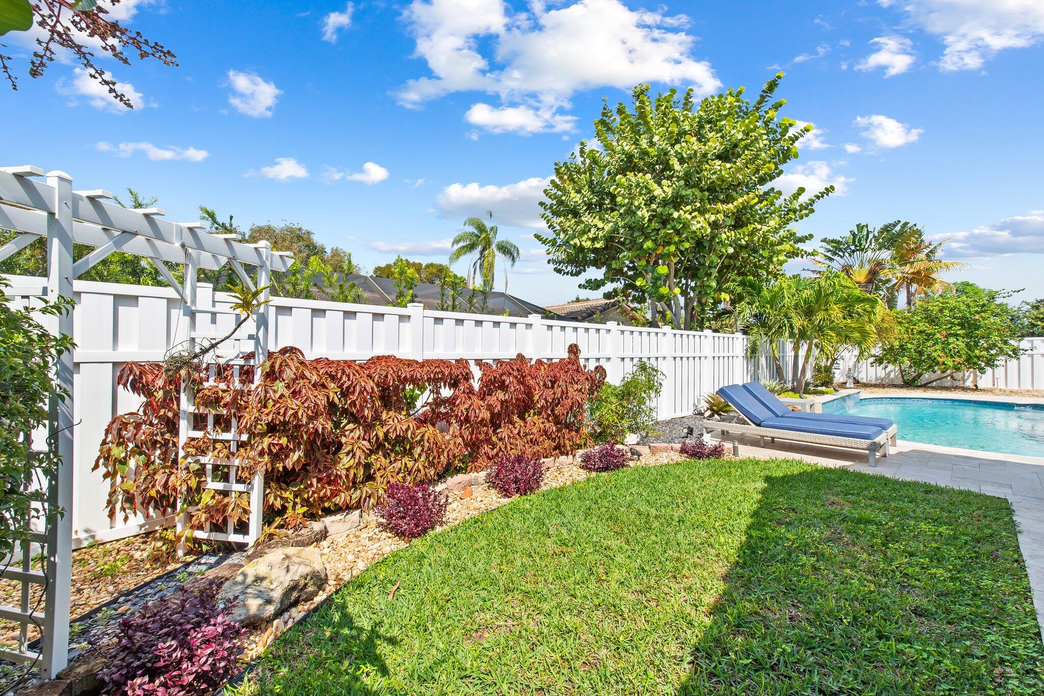10957 NW 19th Manor