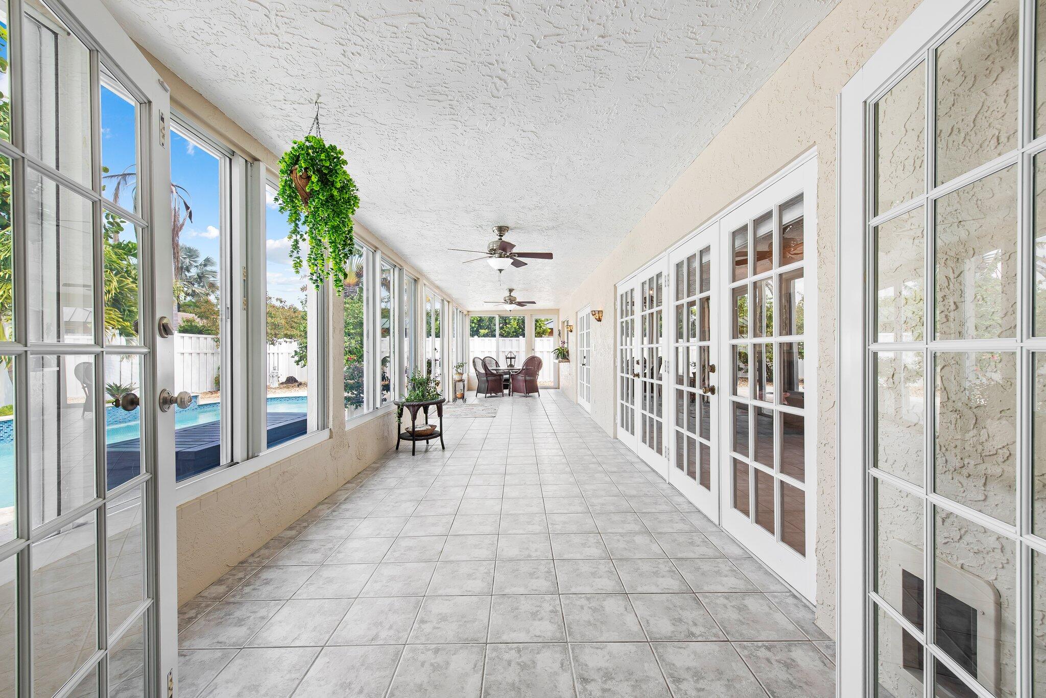 10957 NW 19th Manor