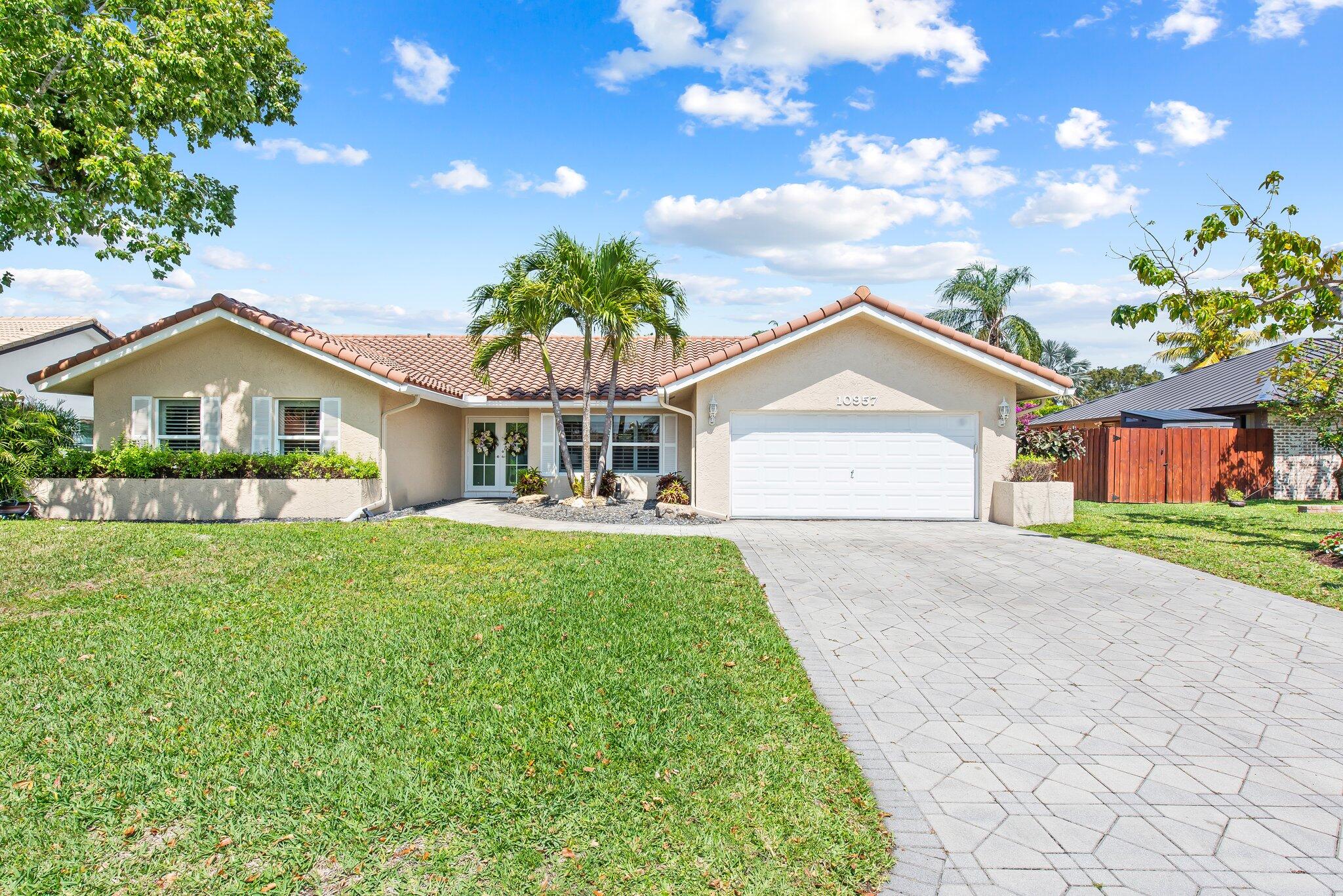 10957 NW 19th Manor