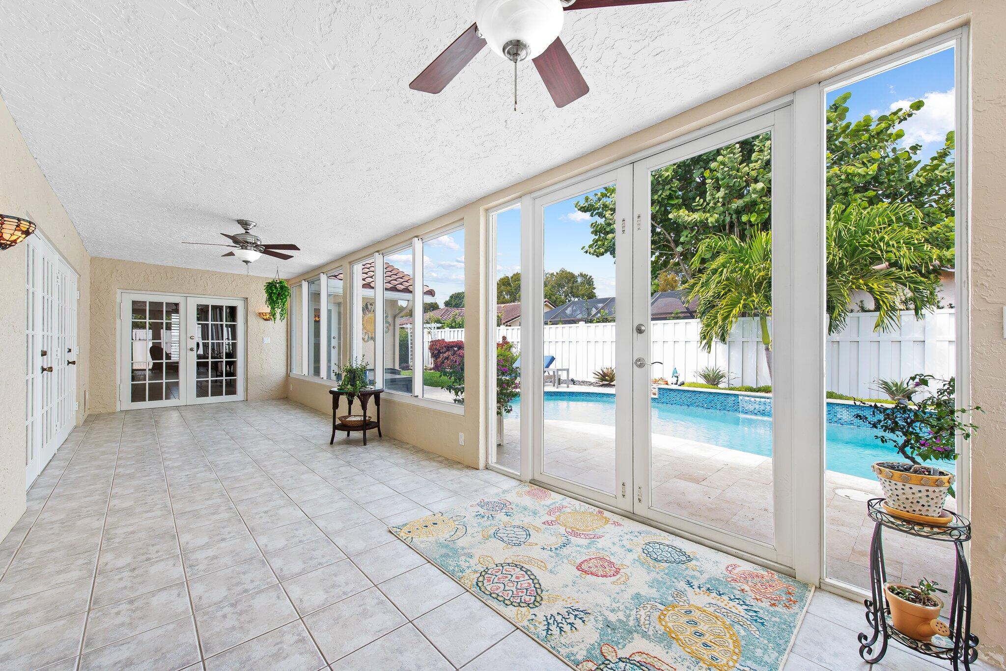 10957 NW 19th Manor