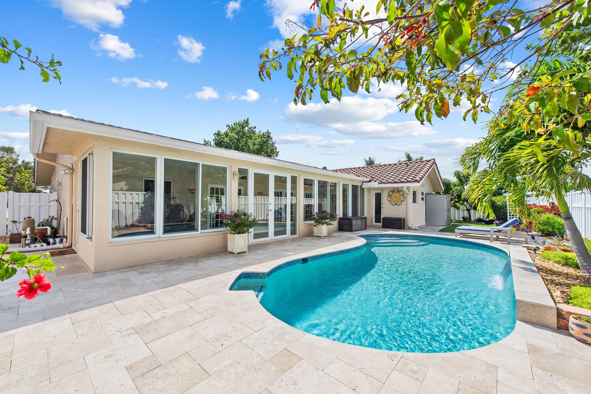 10957 NW 19th Manor