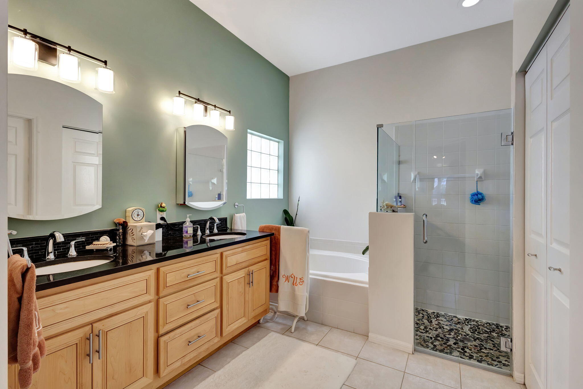 3662 Old Lighthouse Circle