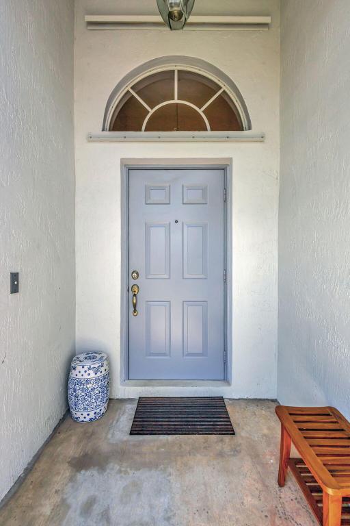 3662 Old Lighthouse Circle