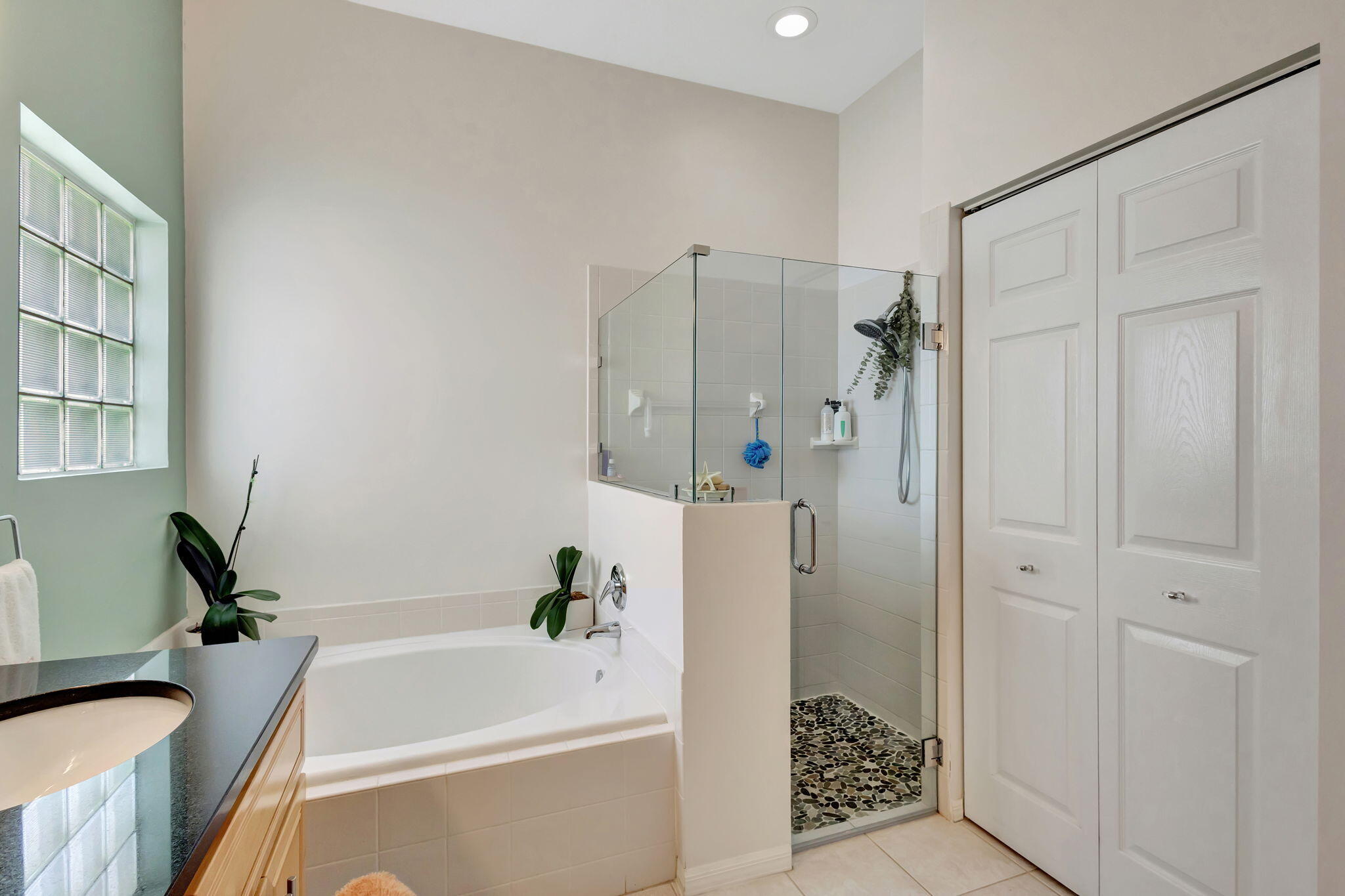 3662 Old Lighthouse Circle