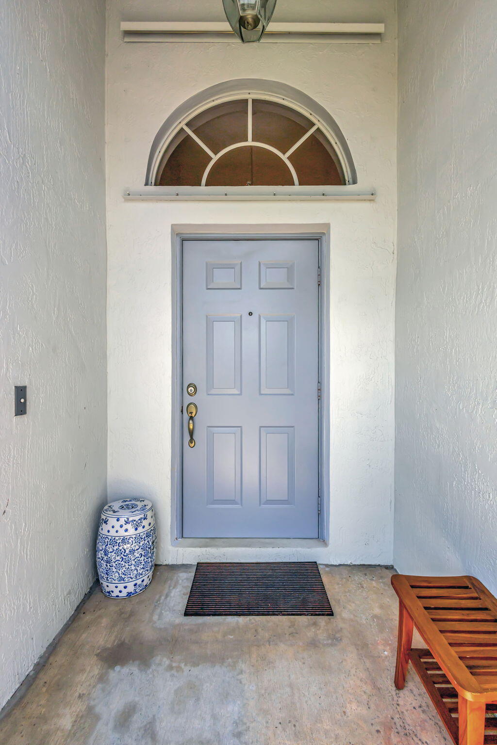 3662 Old Lighthouse Circle