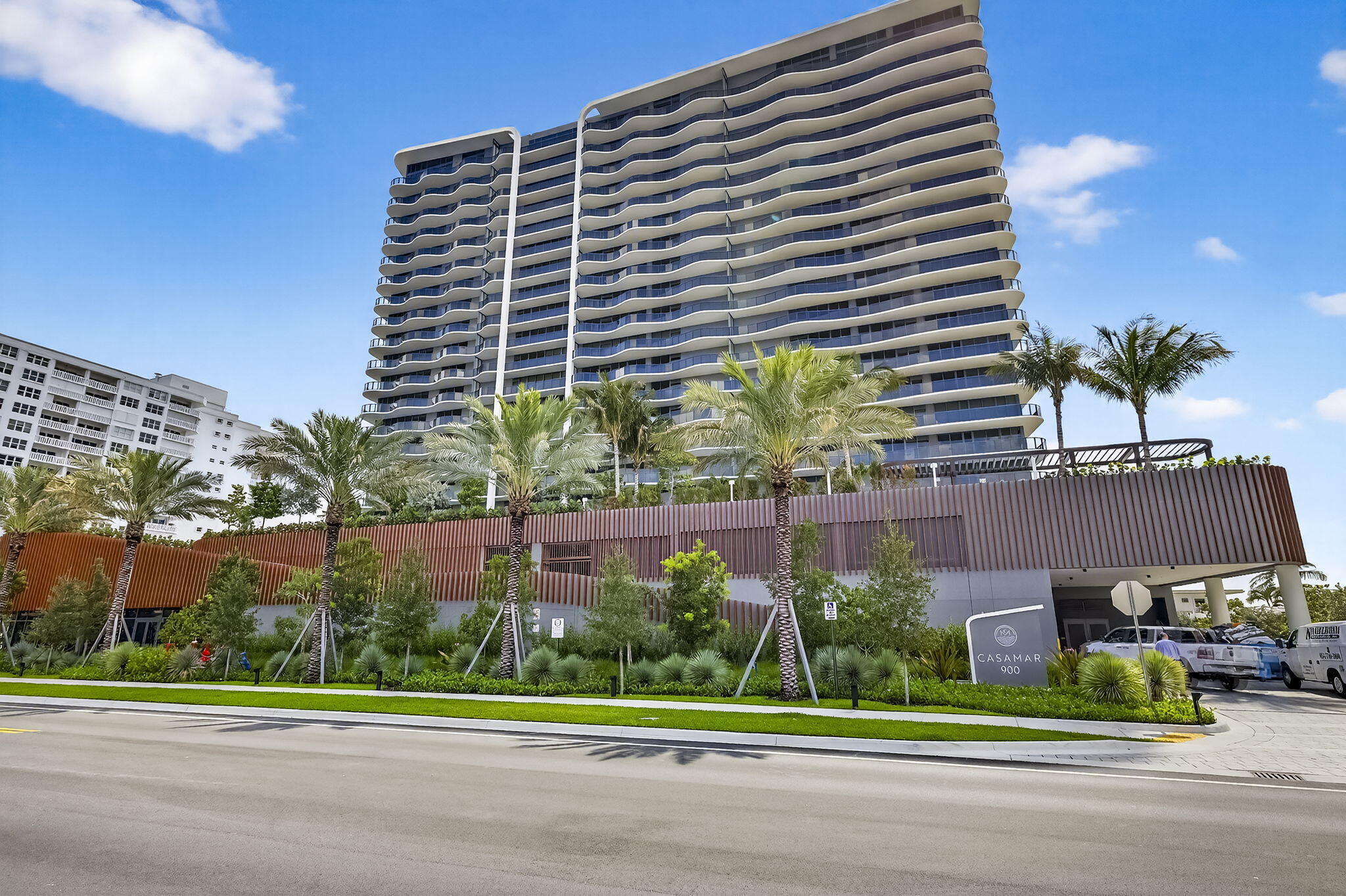 900 N Ocean Blvd 904